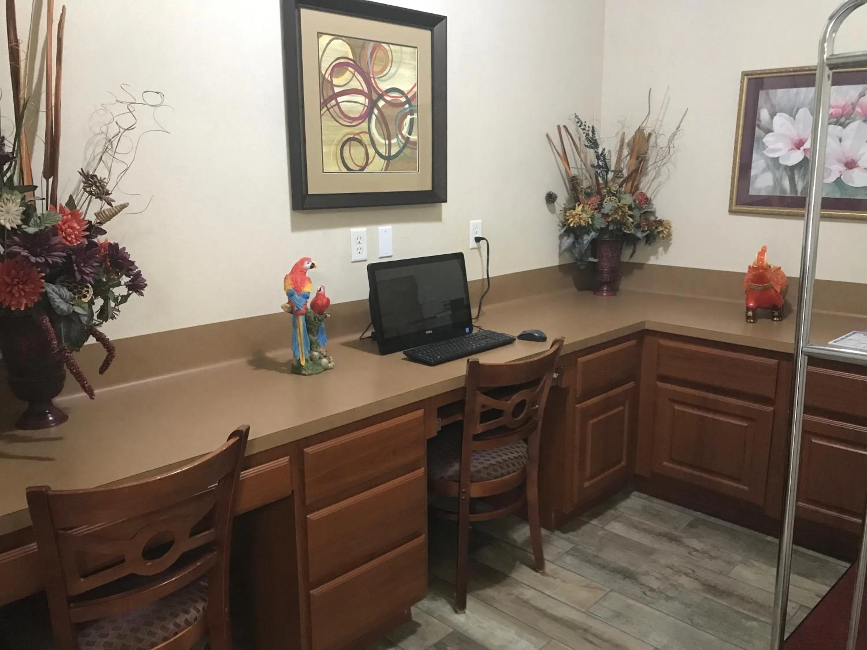 Business facilities in Hotel Piney Woods
