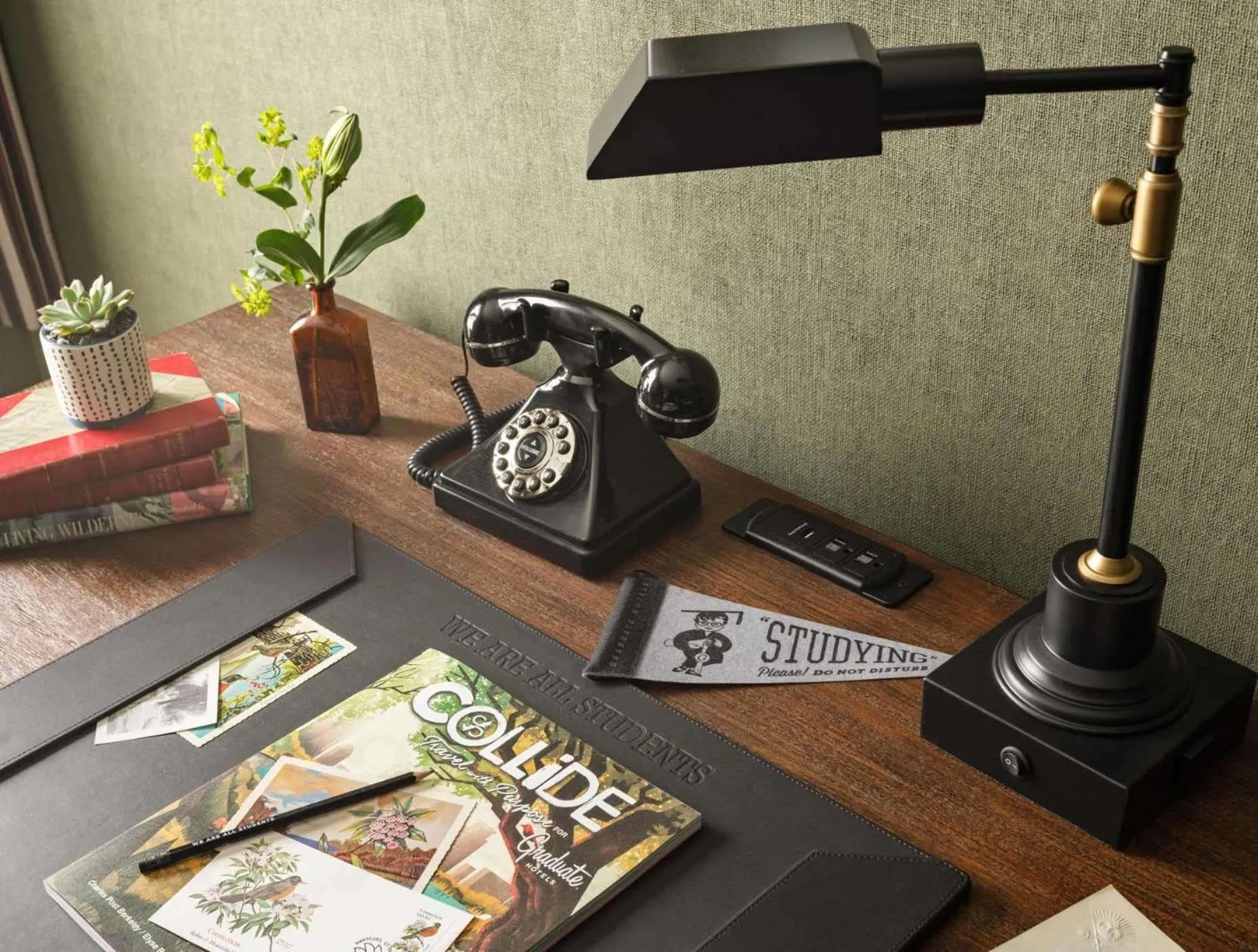 Bedroom in Graduate by Hilton Storrs