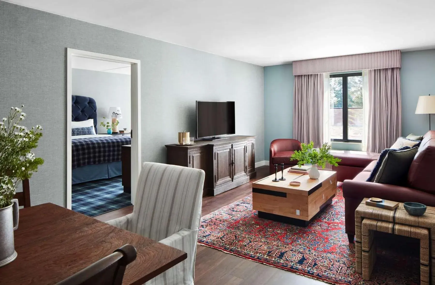 Graduate King Suite with Sofa Bed in Graduate by Hilton Storrs Graduate King Suite with Sofa Bed in Graduate by Hilton Storrs