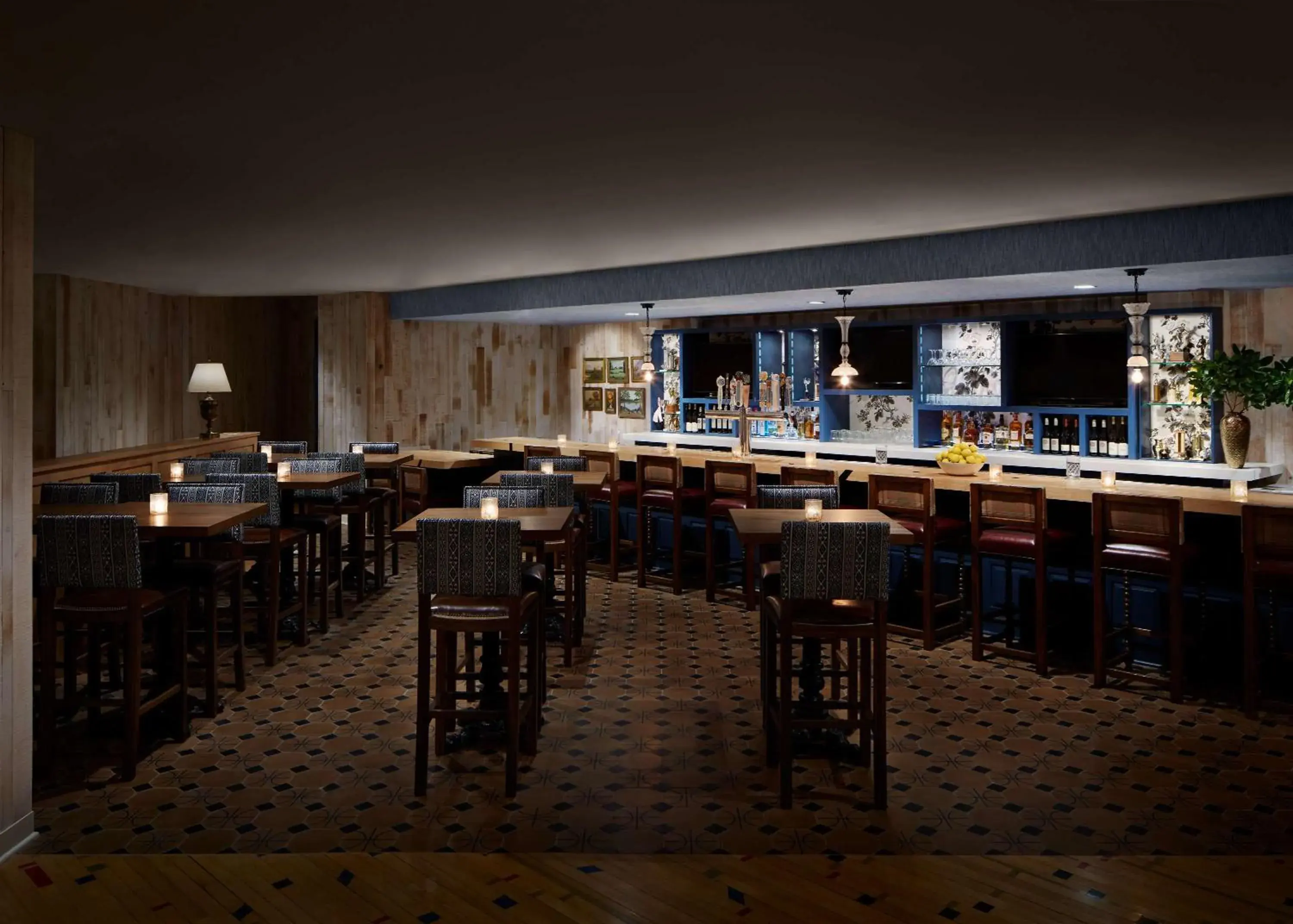 Lounge or bar in Graduate by Hilton Storrs Lounge or bar in Graduate by Hilton Storrs