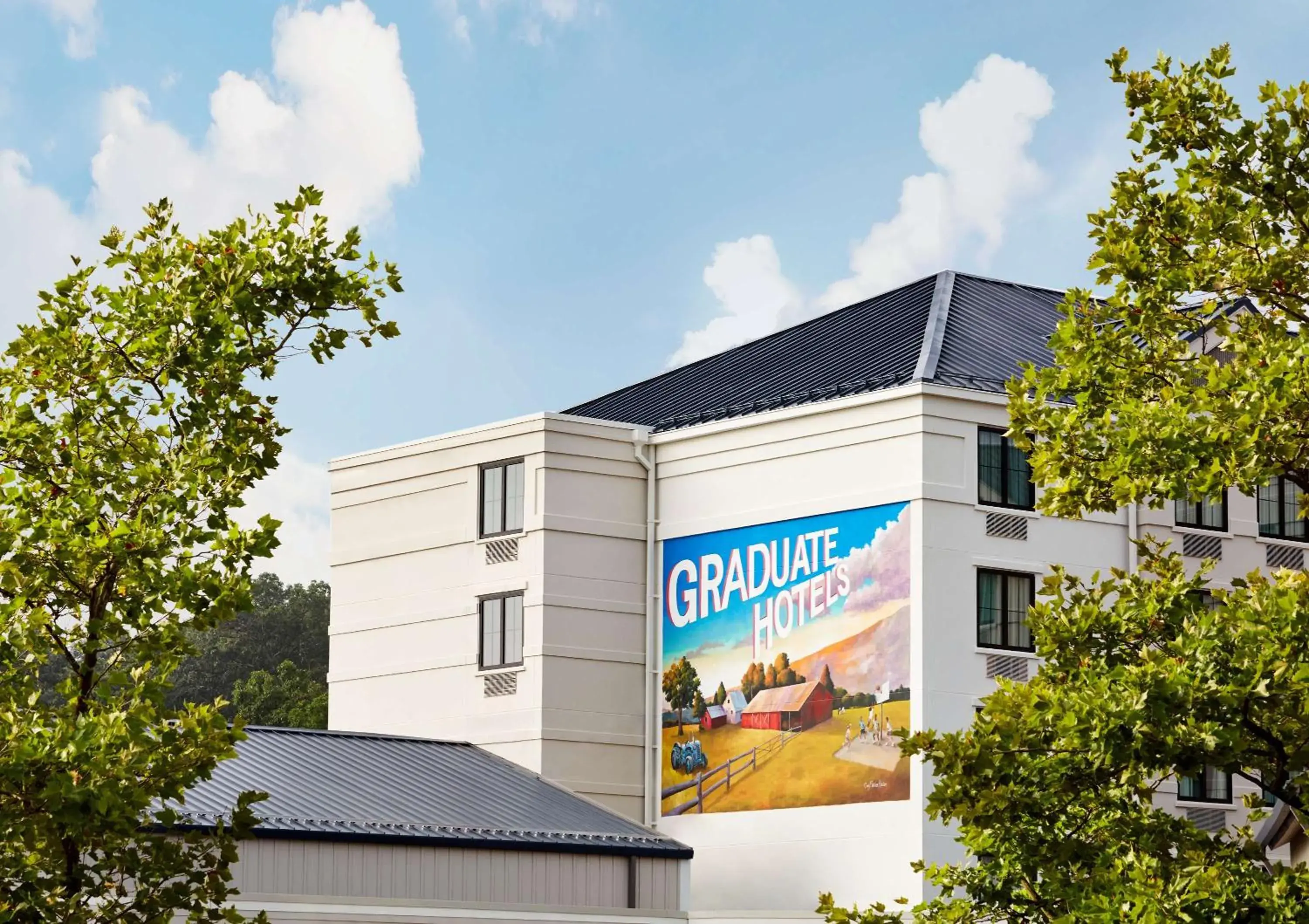 Property building in Graduate by Hilton Storrs Property building in Graduate by Hilton Storrs