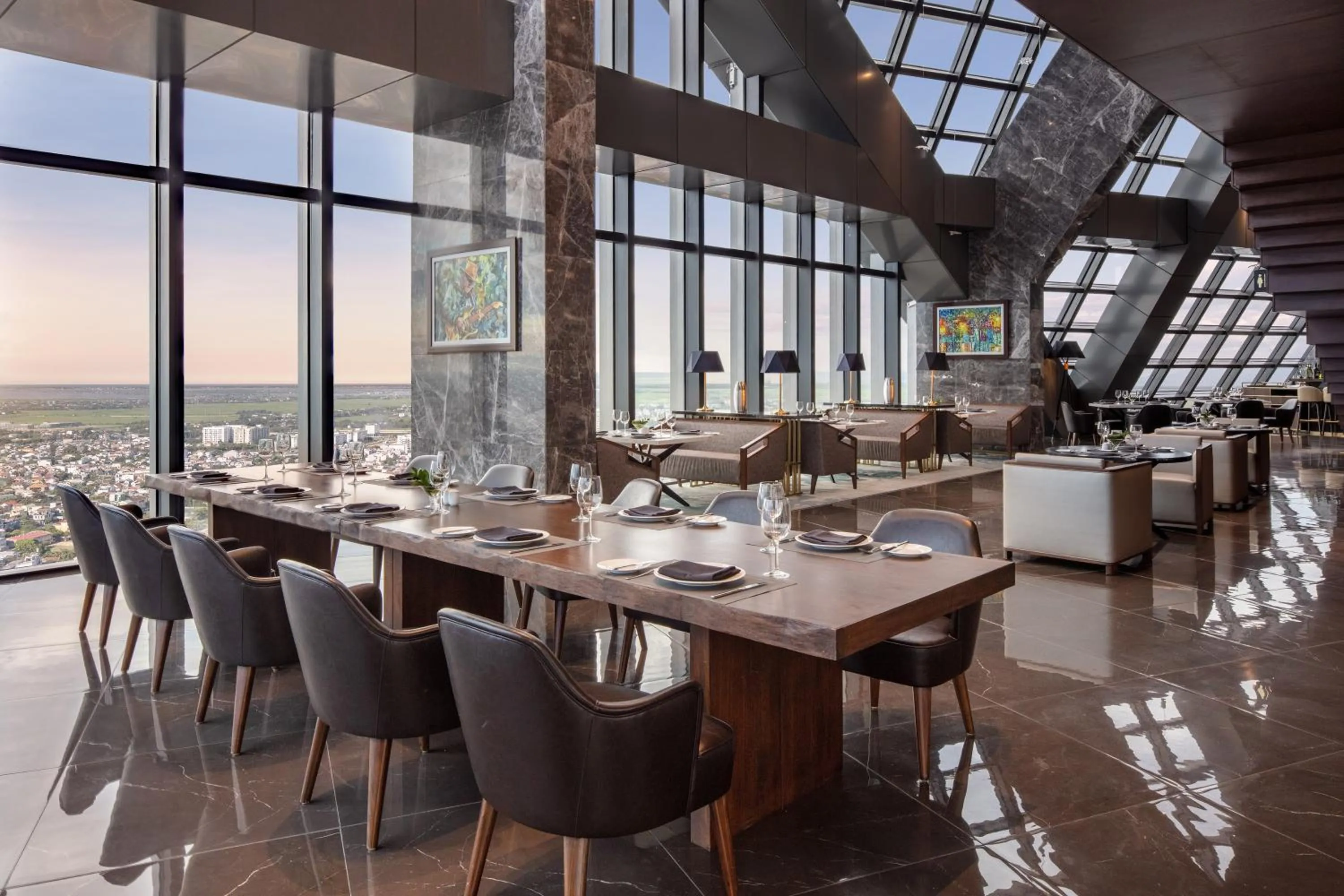 Restaurant/places to eat in Melia Vinpearl Hue