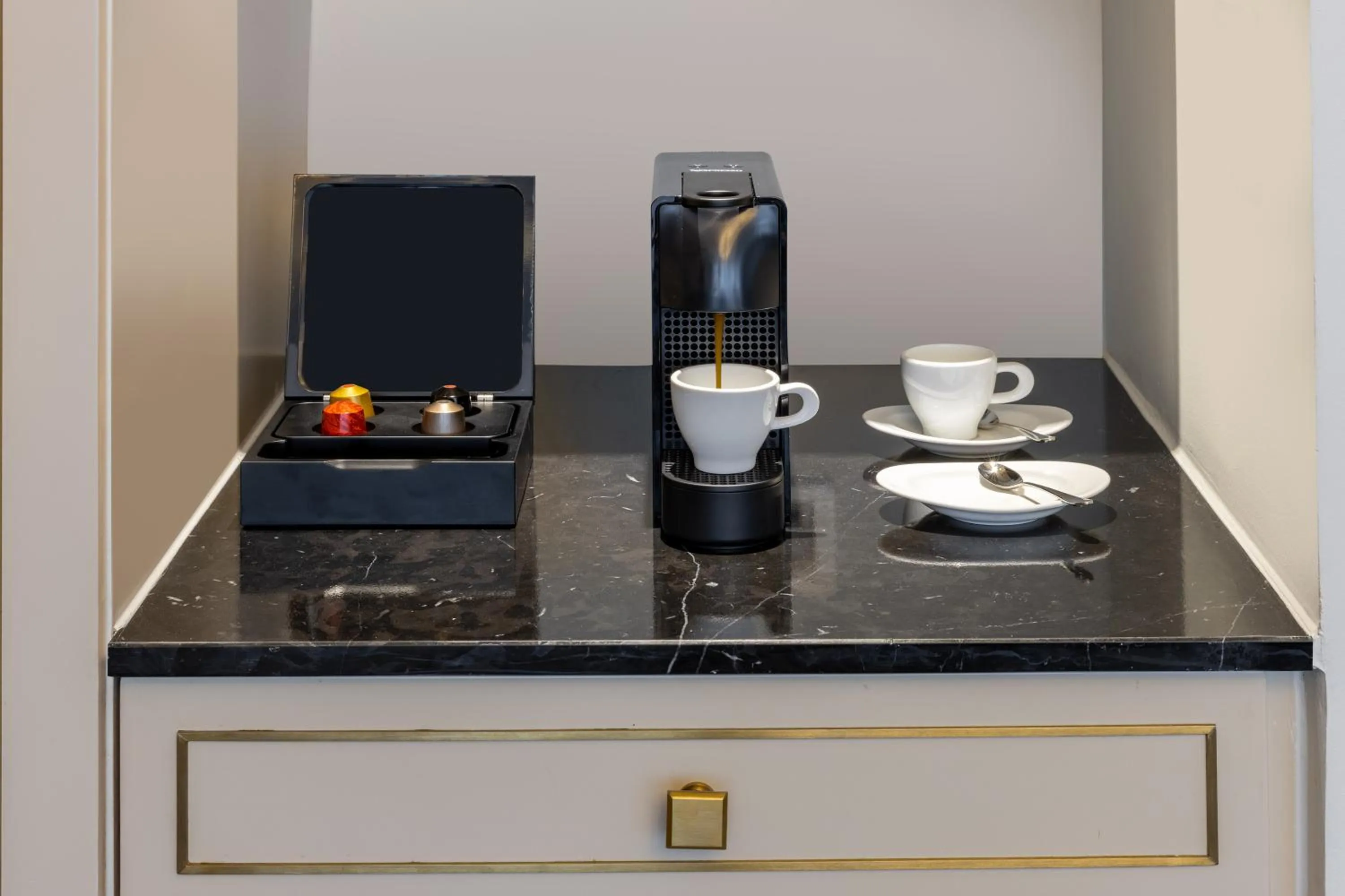 Coffee/tea facilities in Melia Vinpearl Hue