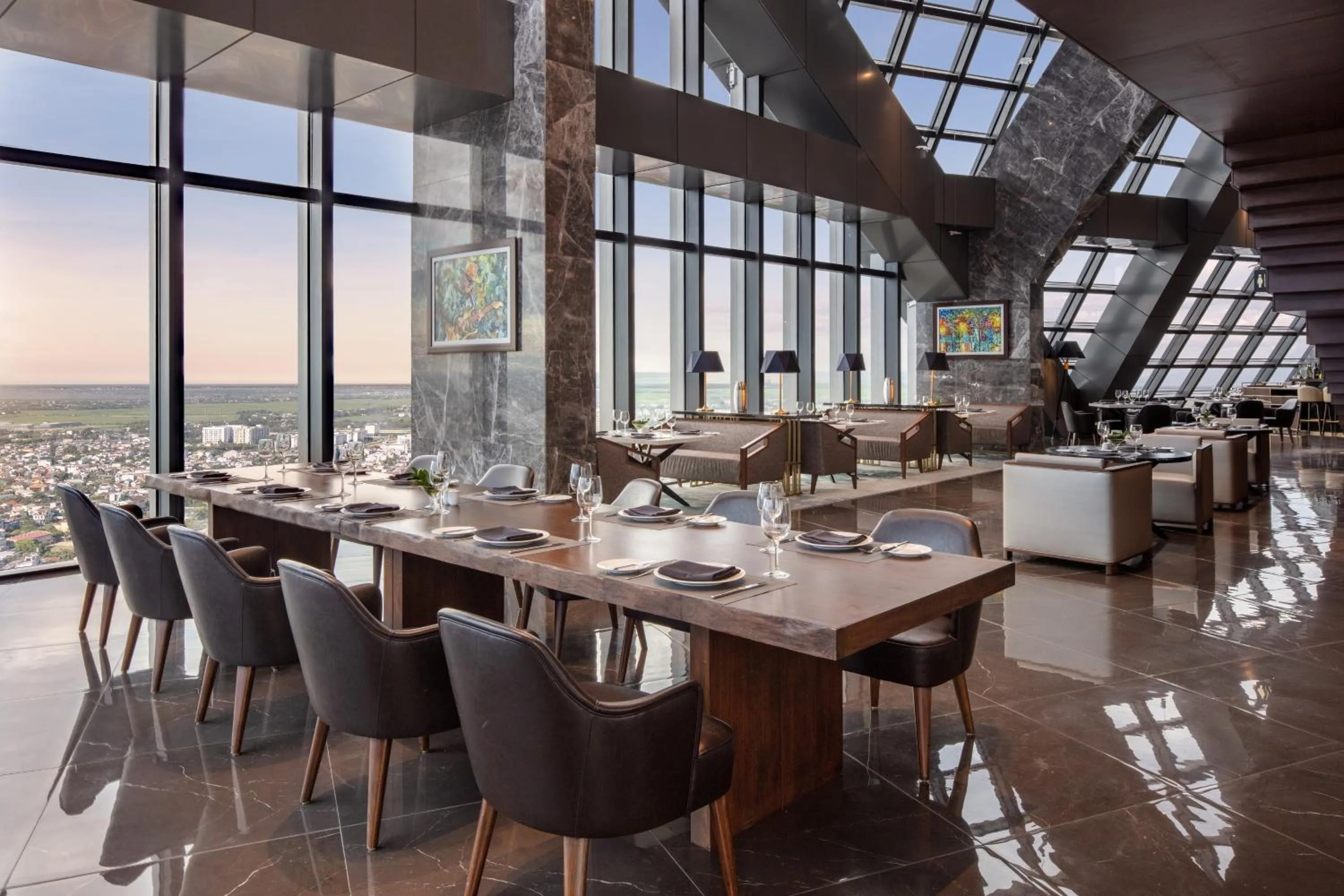 Restaurant/places to eat in Melia Vinpearl Hue