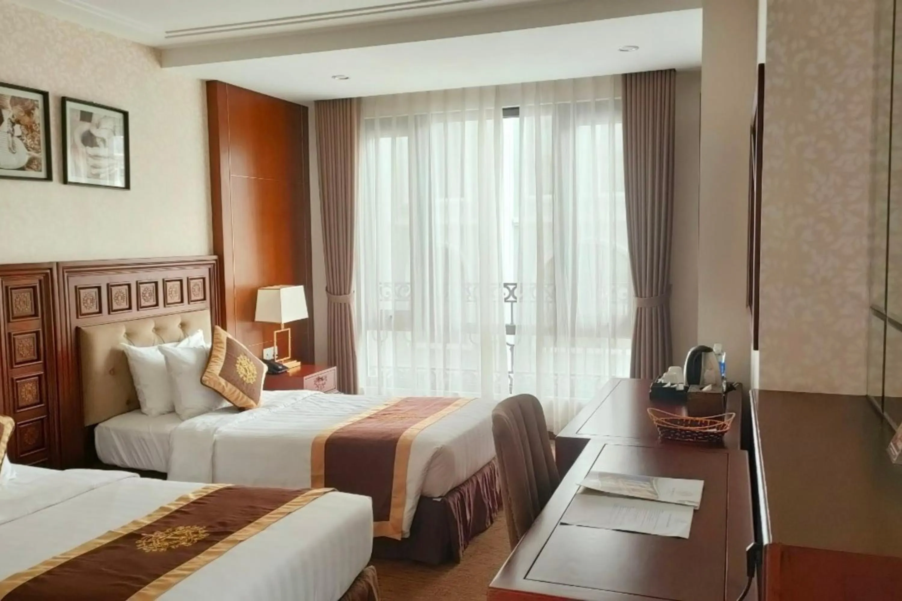 Bedroom, Bed in Rex Hanoi Hotel