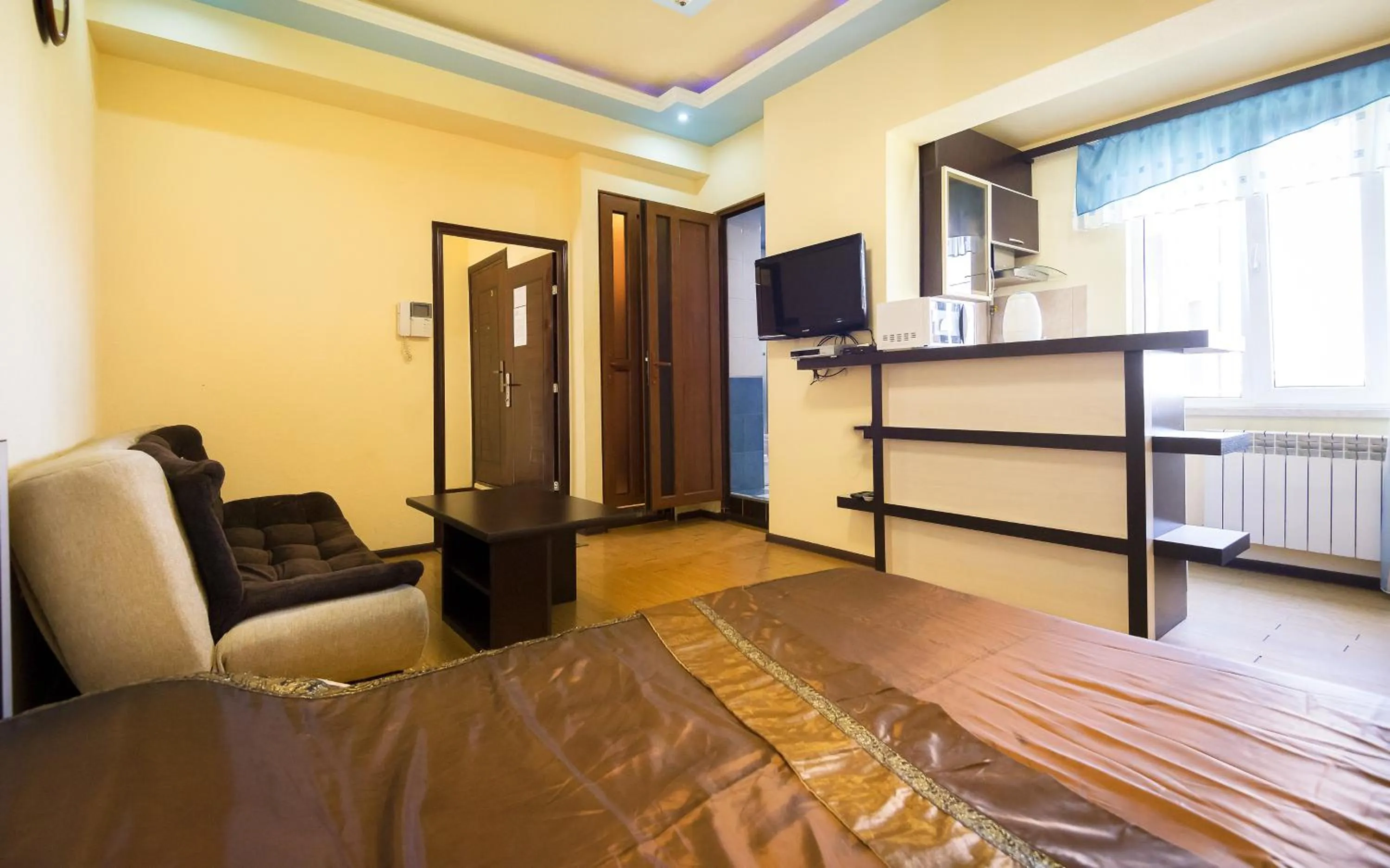 TV and multimedia, Bed in Tatev Apartments