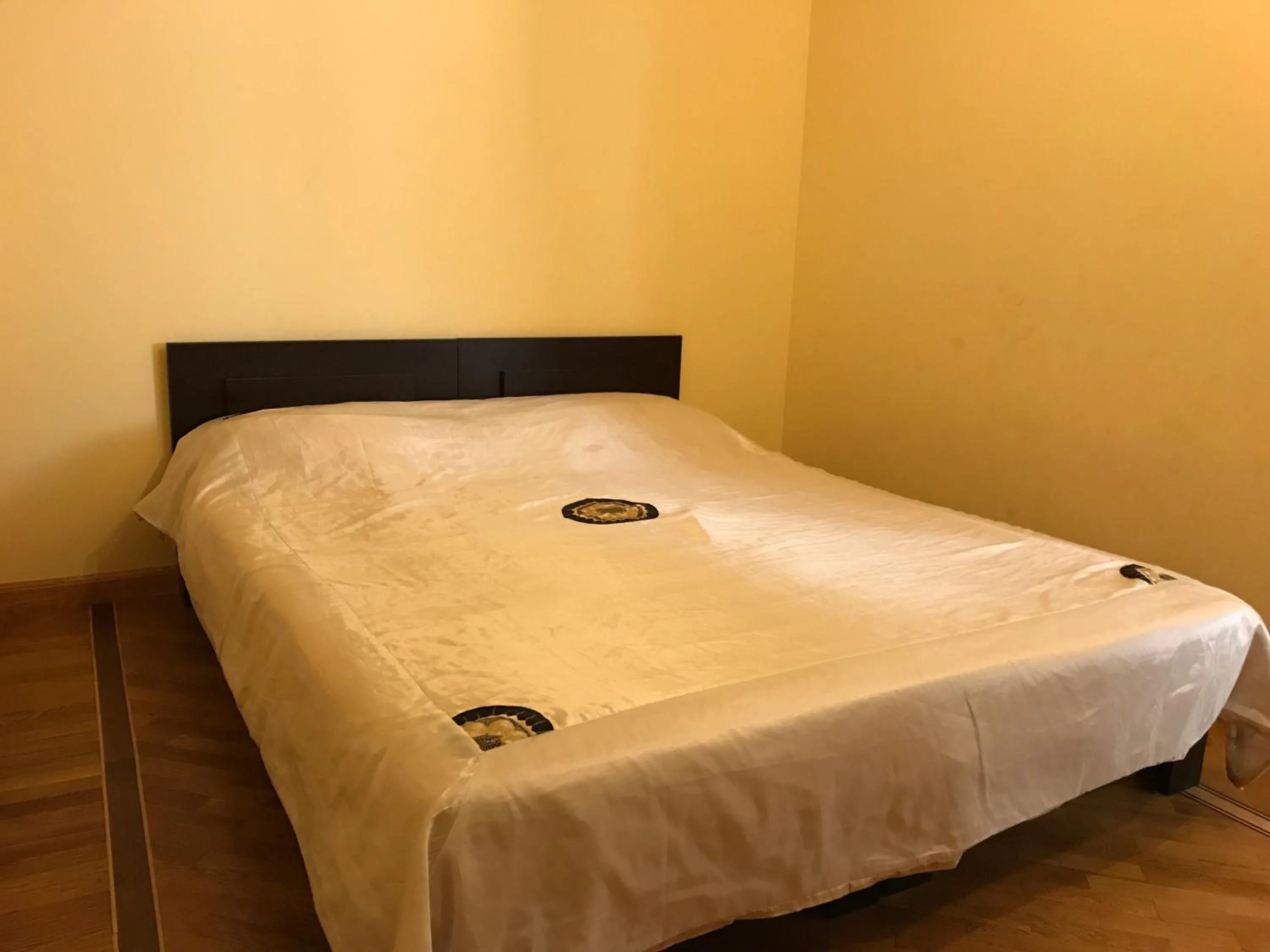 Bedroom, Bed in Tatev Apartments