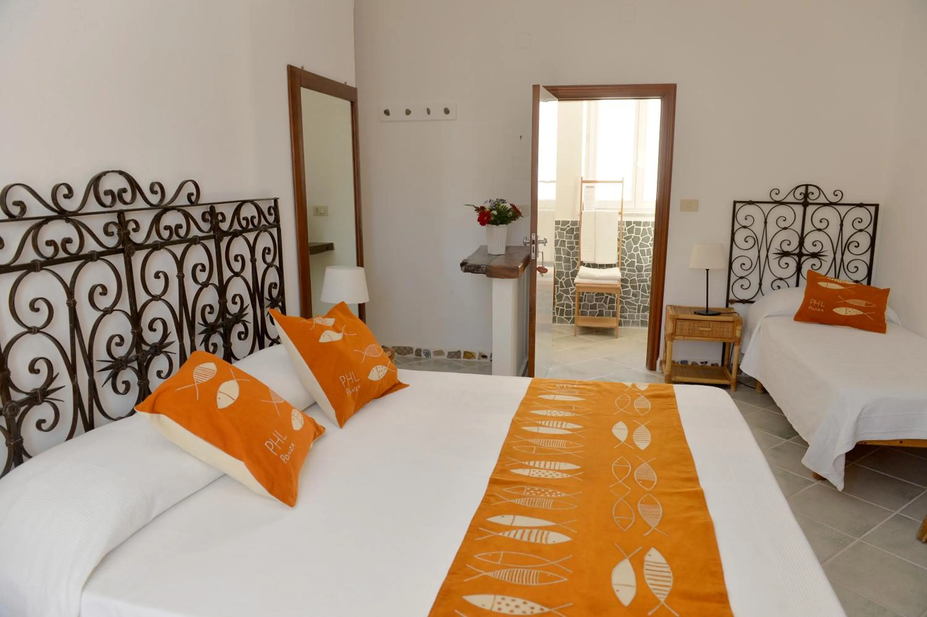 Bed in Piccolo Hotel Luisa