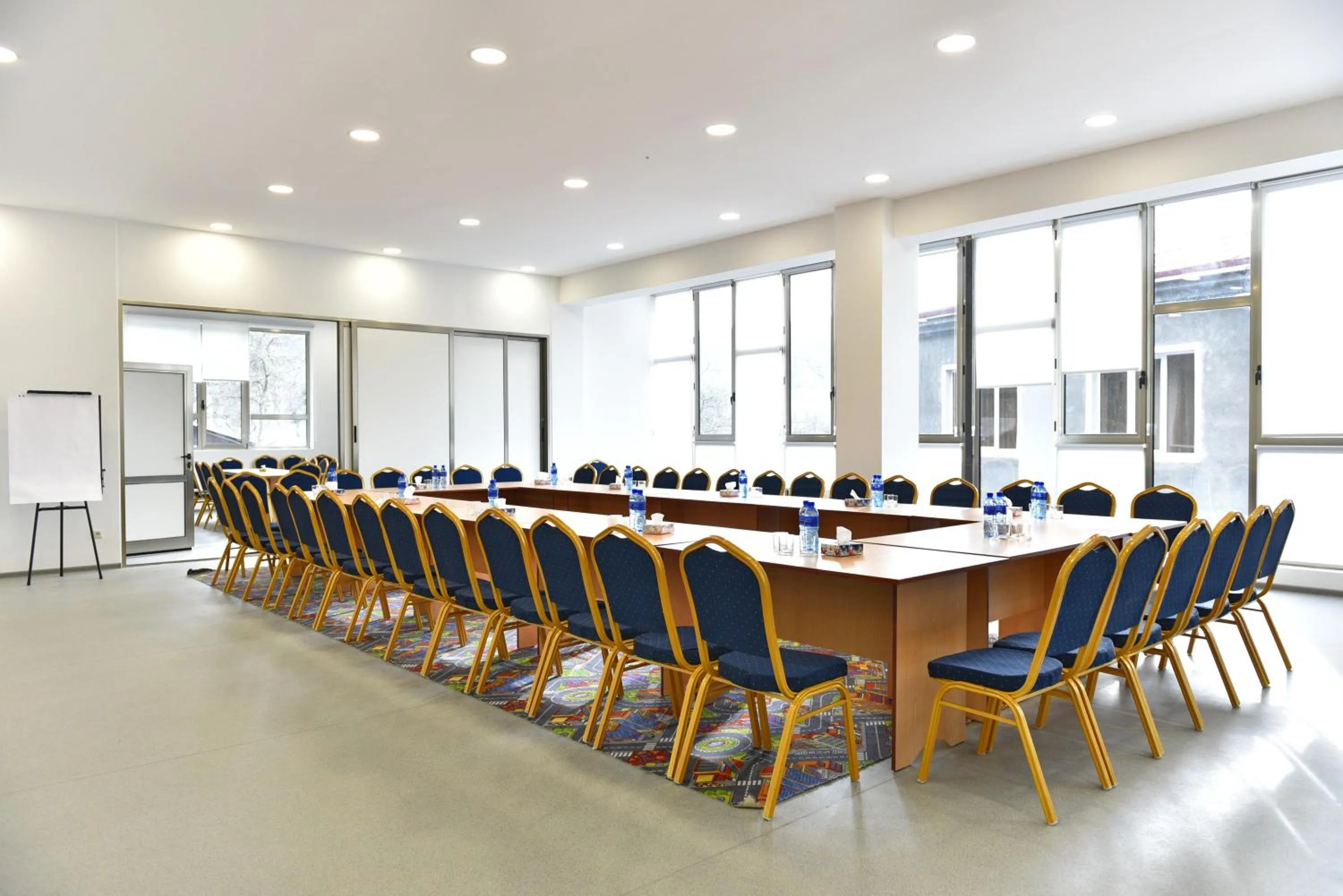 Business facilities in GreenWood Hotel