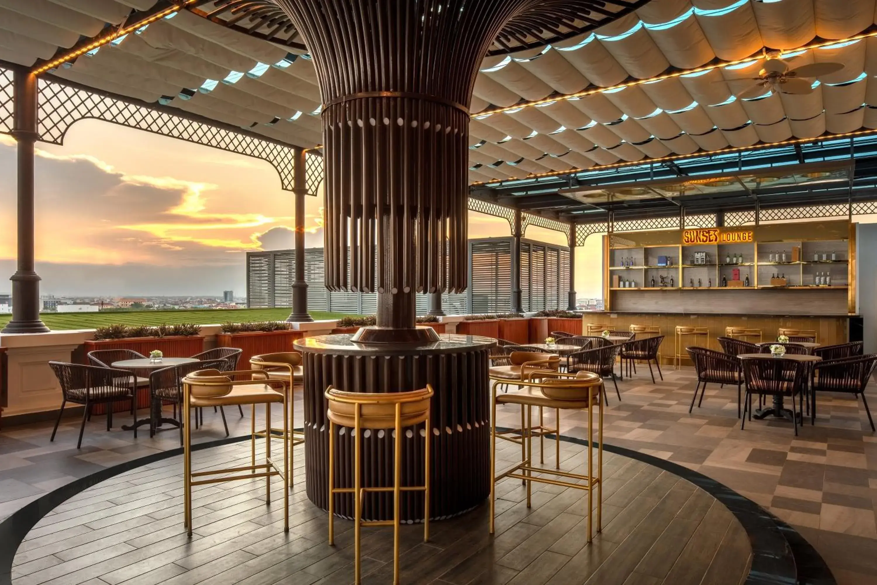 Restaurant/places to eat in Melia Vinpearl Quang Binh Restaurant/places to eat in Melia Vinpearl Quang Binh