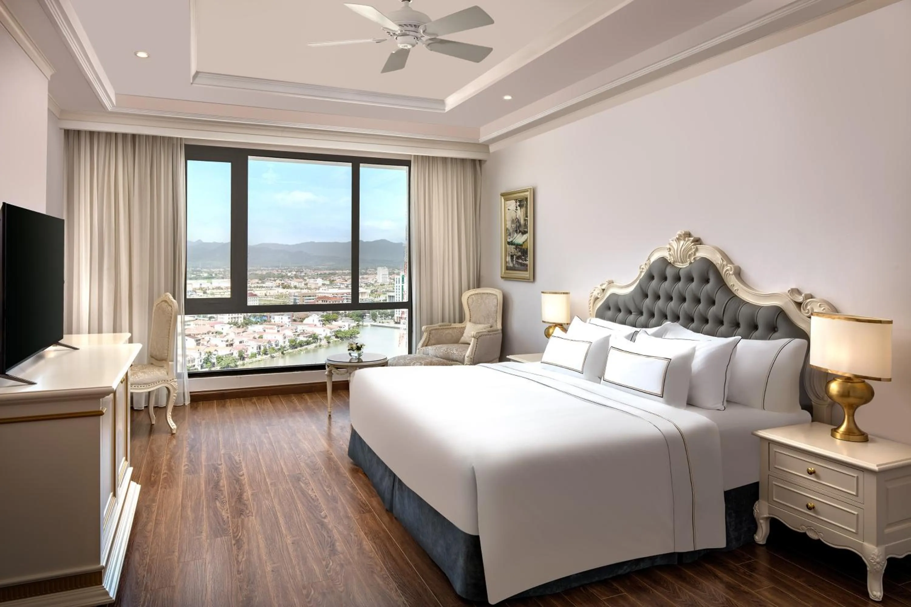 Bed in Melia Vinpearl Quang Binh