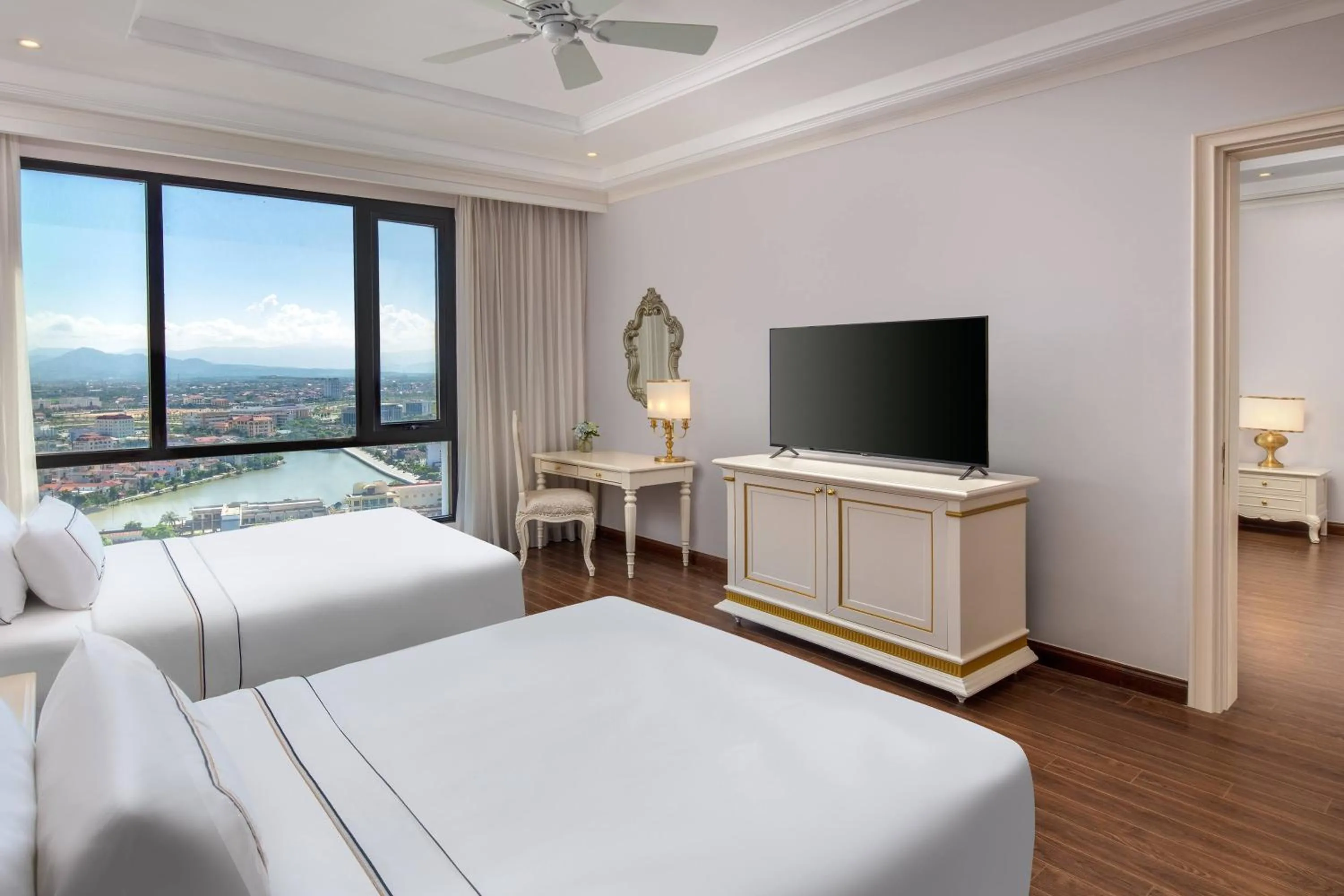 Property building, Bed in Meliá Vinpearl Quang Binh