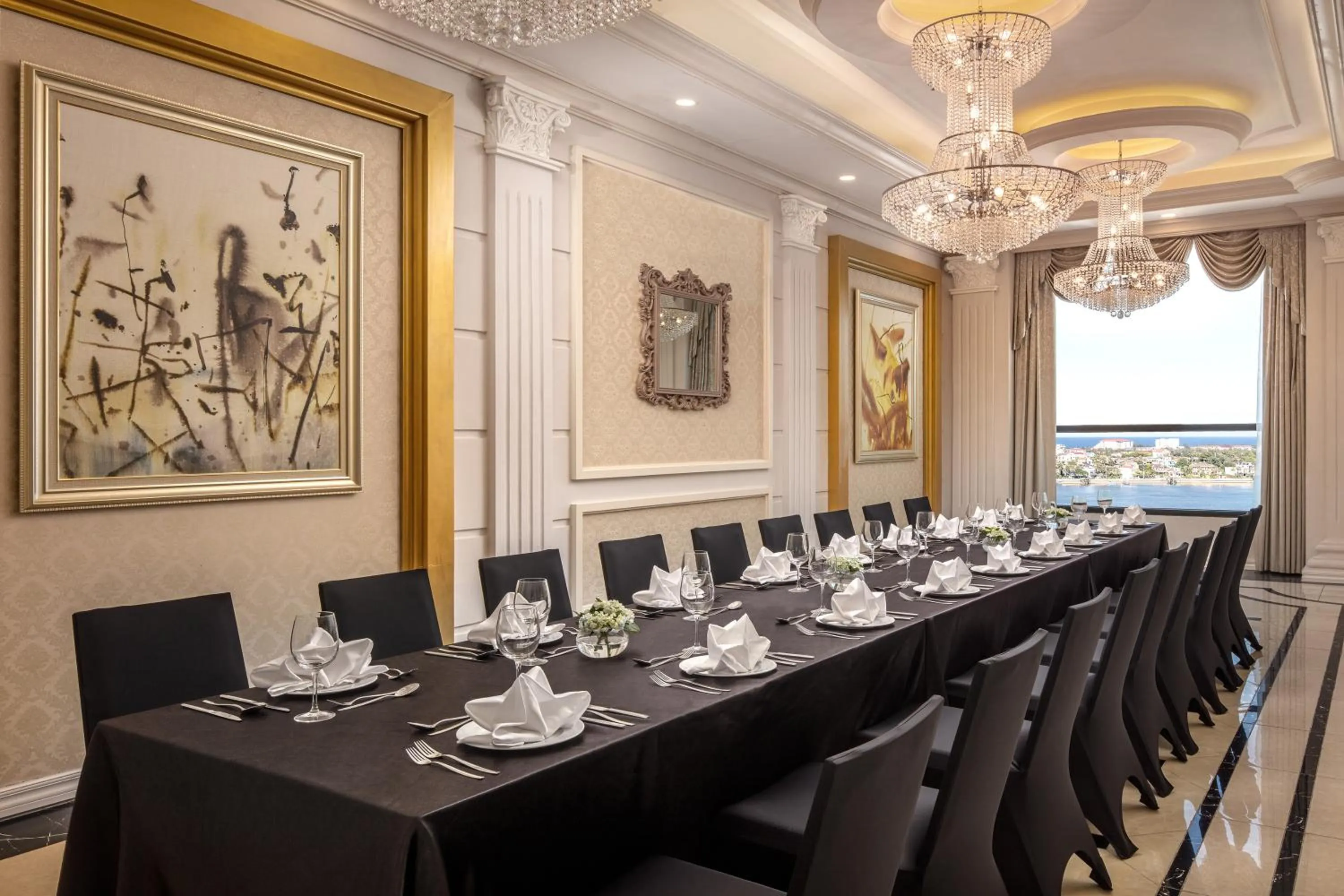 Meeting/conference room in Melia Vinpearl Quang Binh