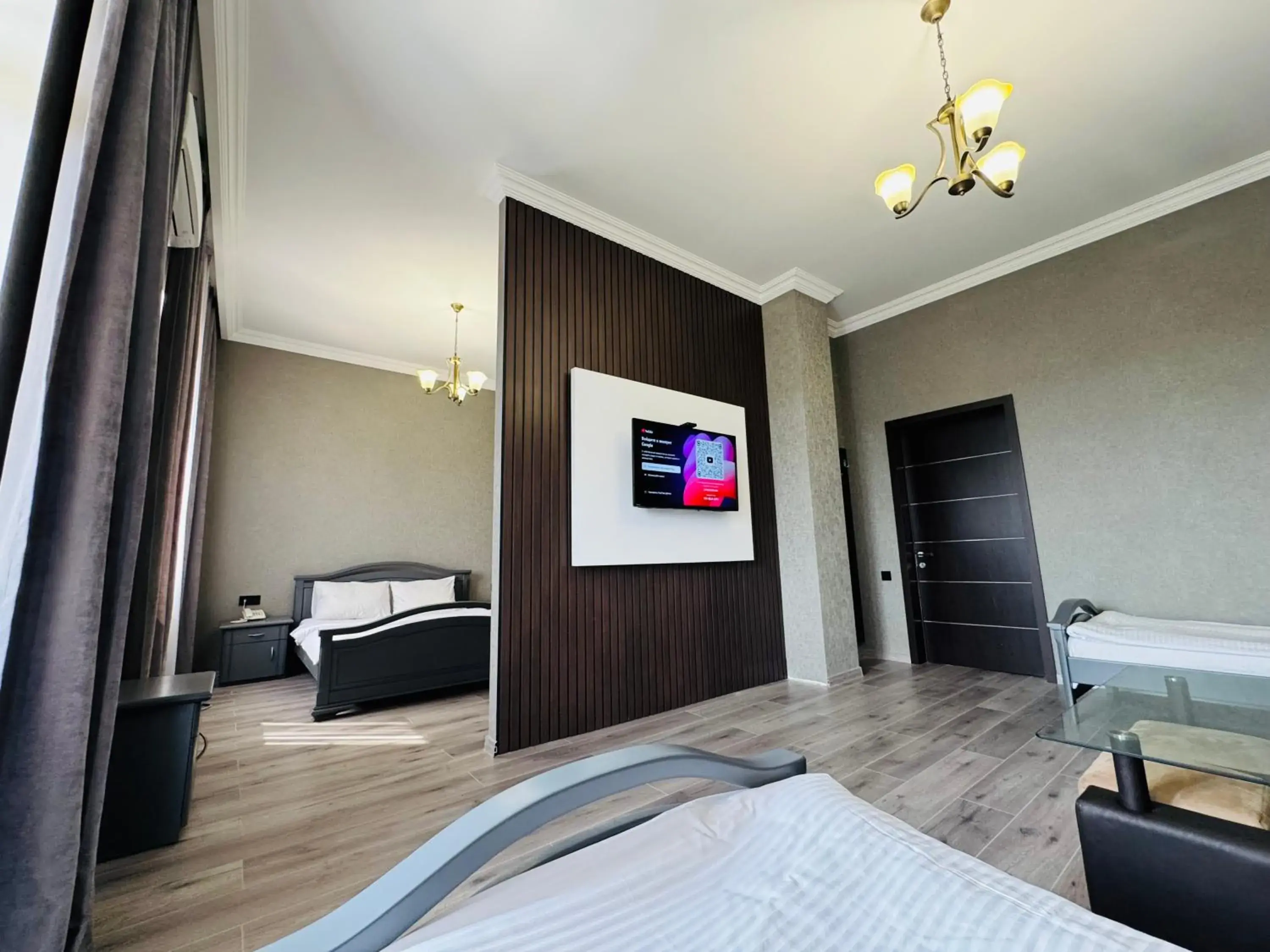 Suite with River View in Capital Hotel Suite with River View in Capital Hotel