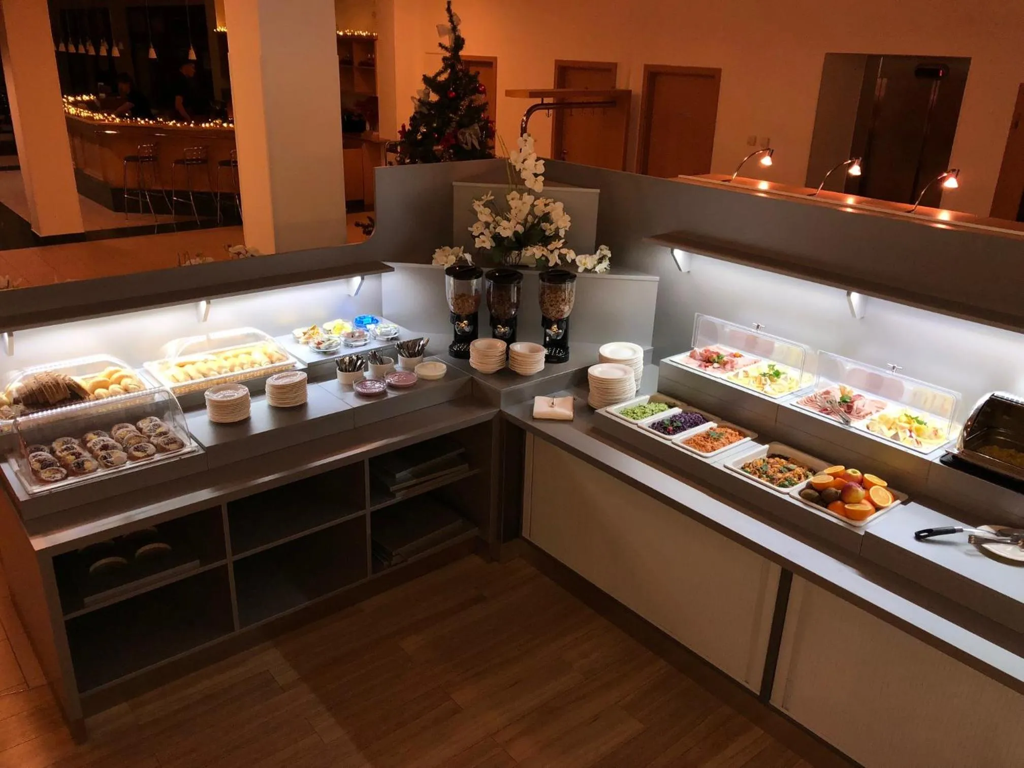 Continental breakfast in K-Triumf Resort