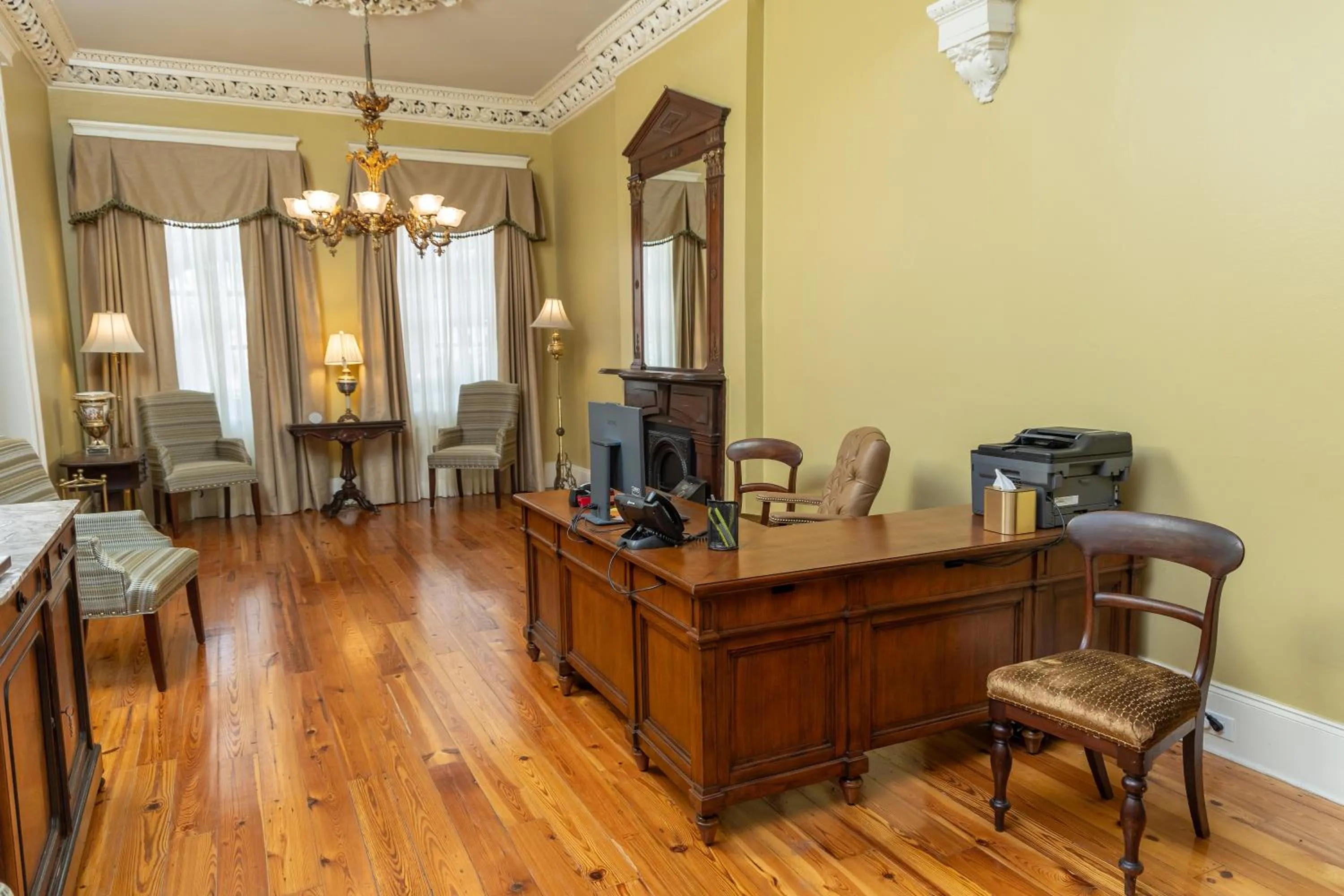 Lobby or reception in Lamothe House Hotel a French Quarter Guest Houses Property