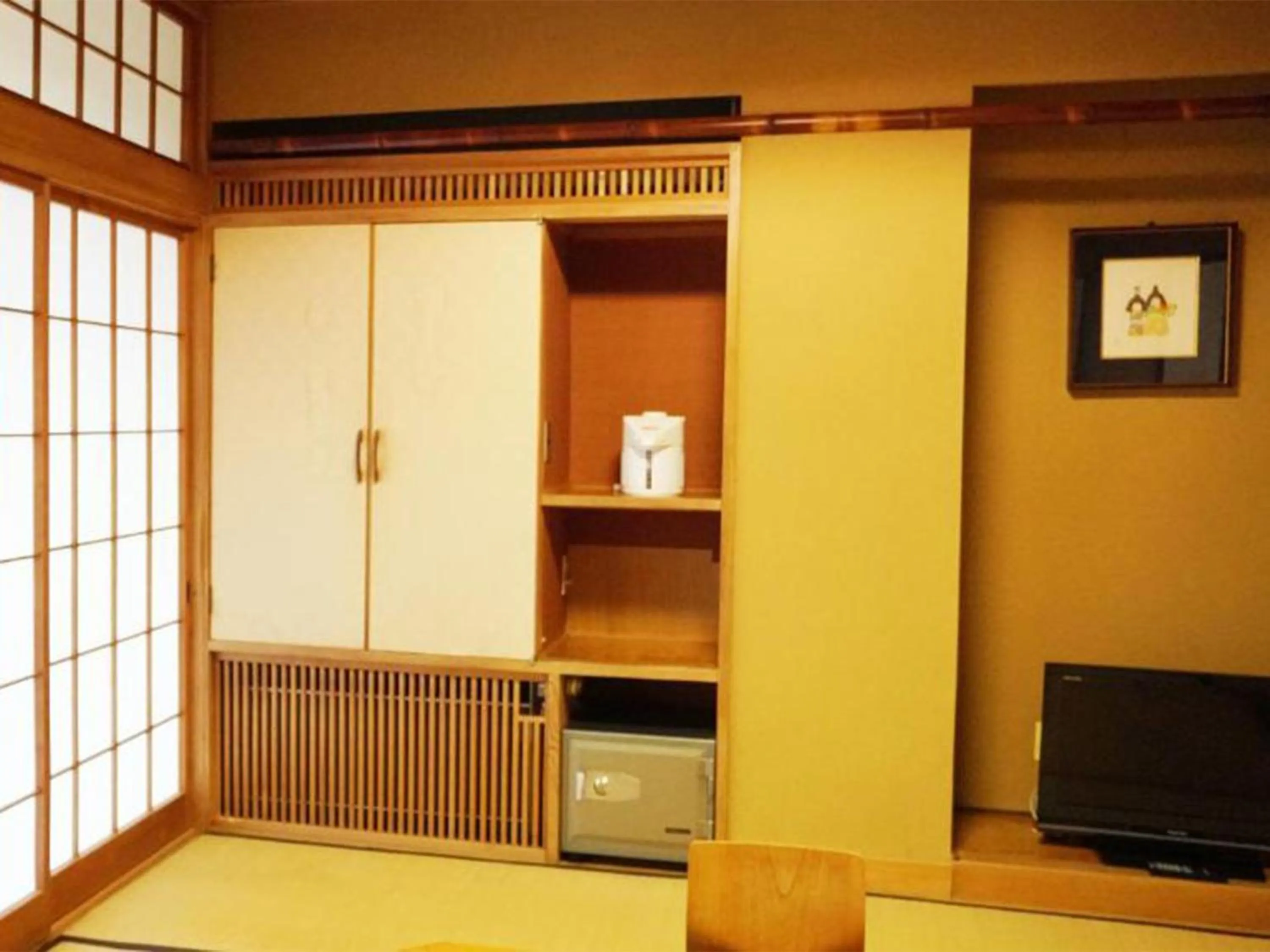 Living room in Wakaki Ryokan - Nasu Yumoto Onsen