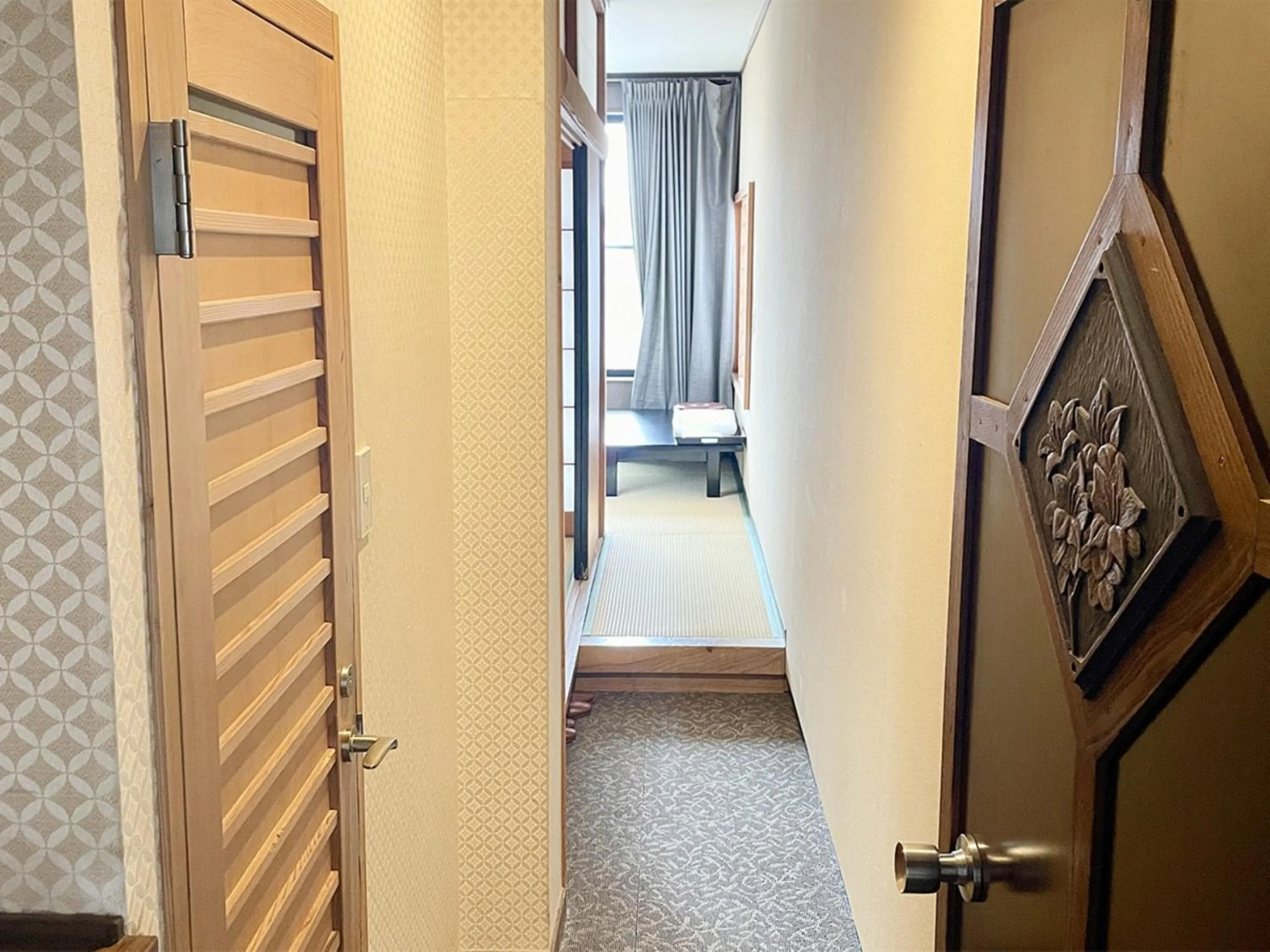 Living room in Wakaki Ryokan - Nasu Yumoto Onsen