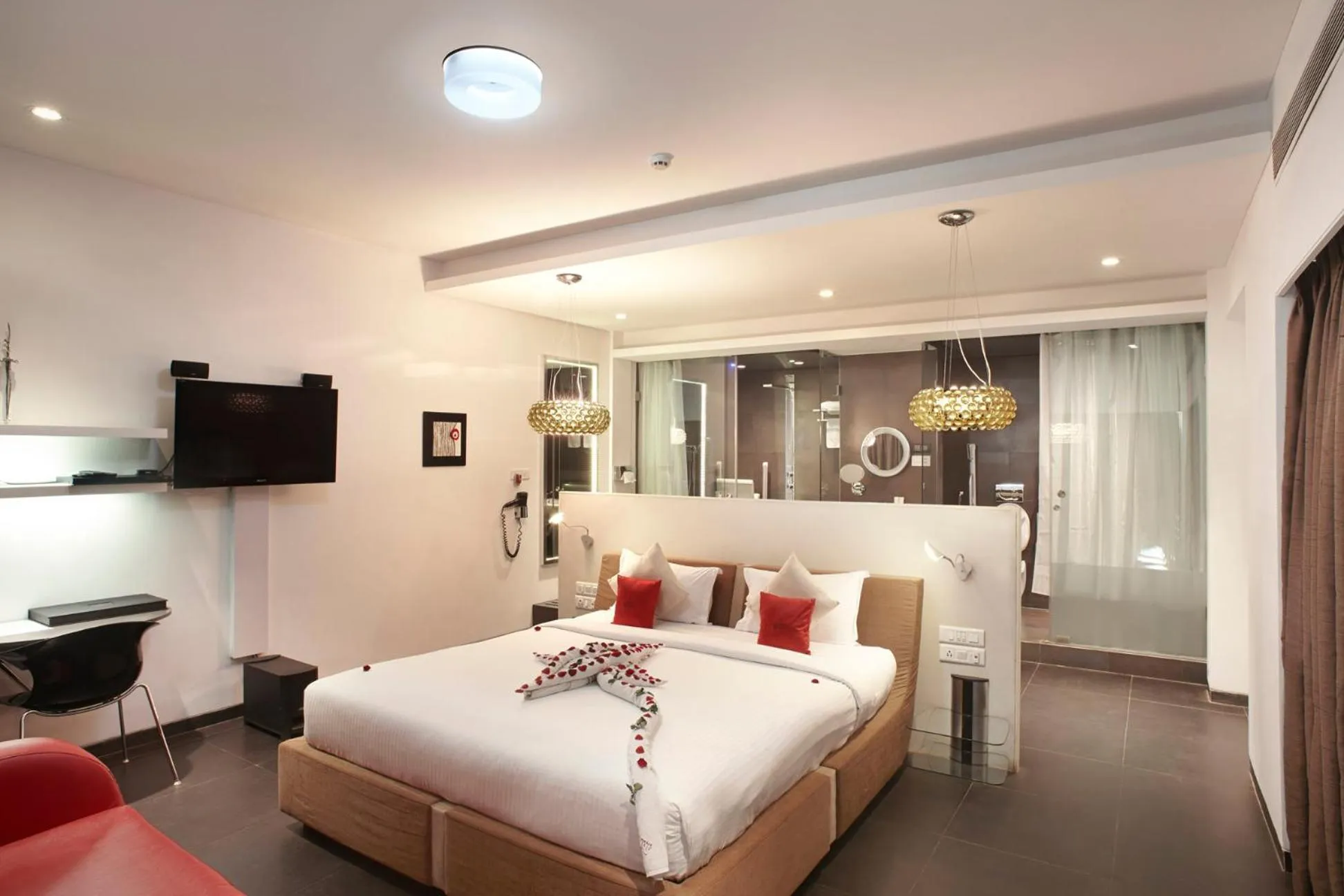 Photo of the whole room, Bed in Fahrenheit Hotels & Resorts