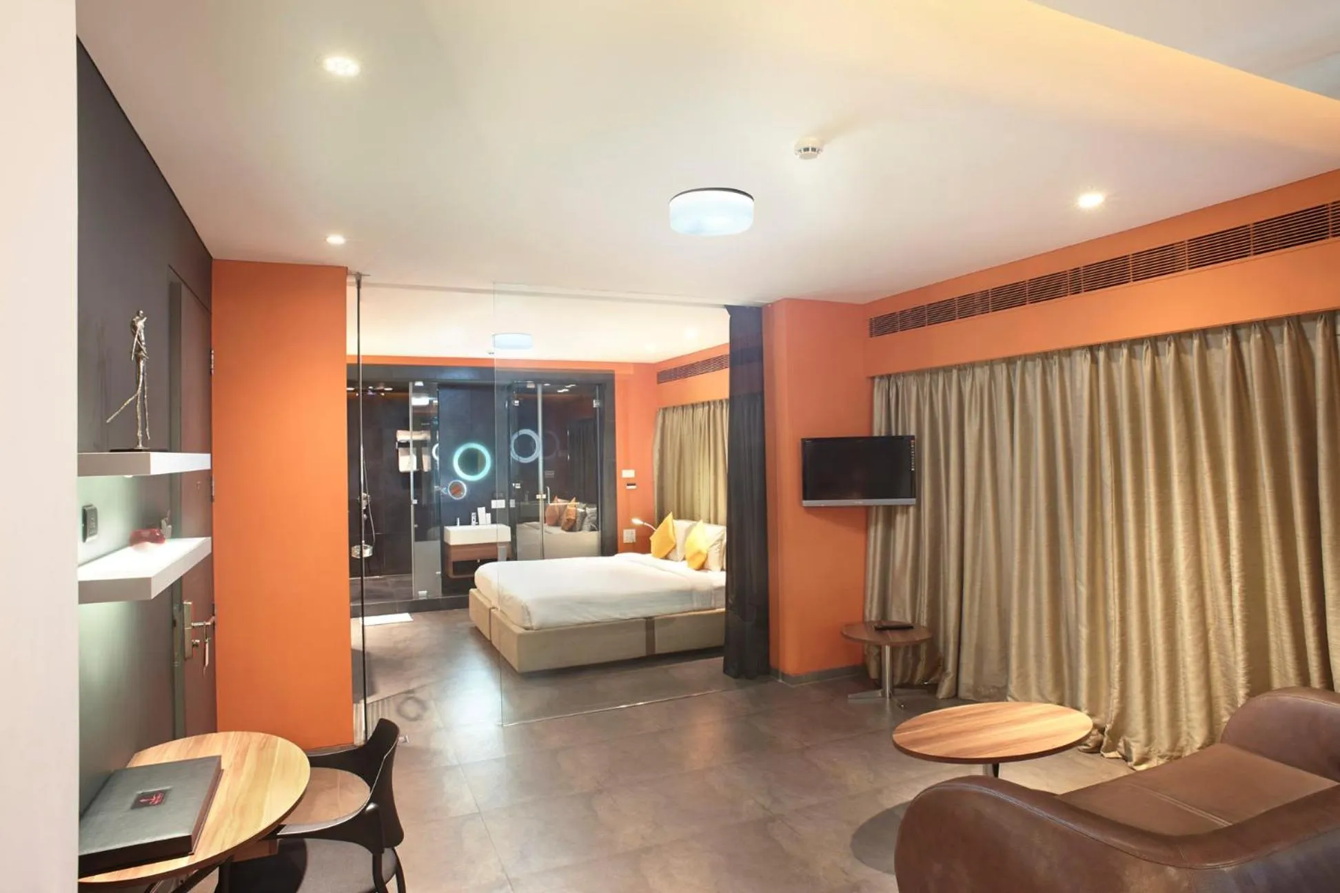 Photo of the whole room, Bed in Fahrenheit Hotels & Resorts