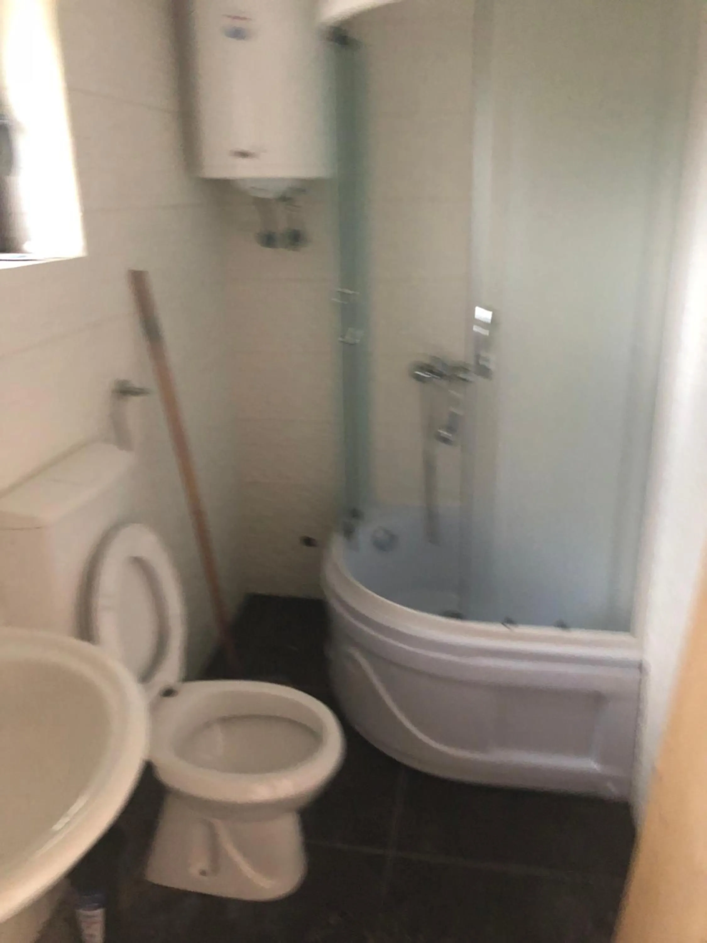 Shower in Splav "Slap" - Bungalovi
