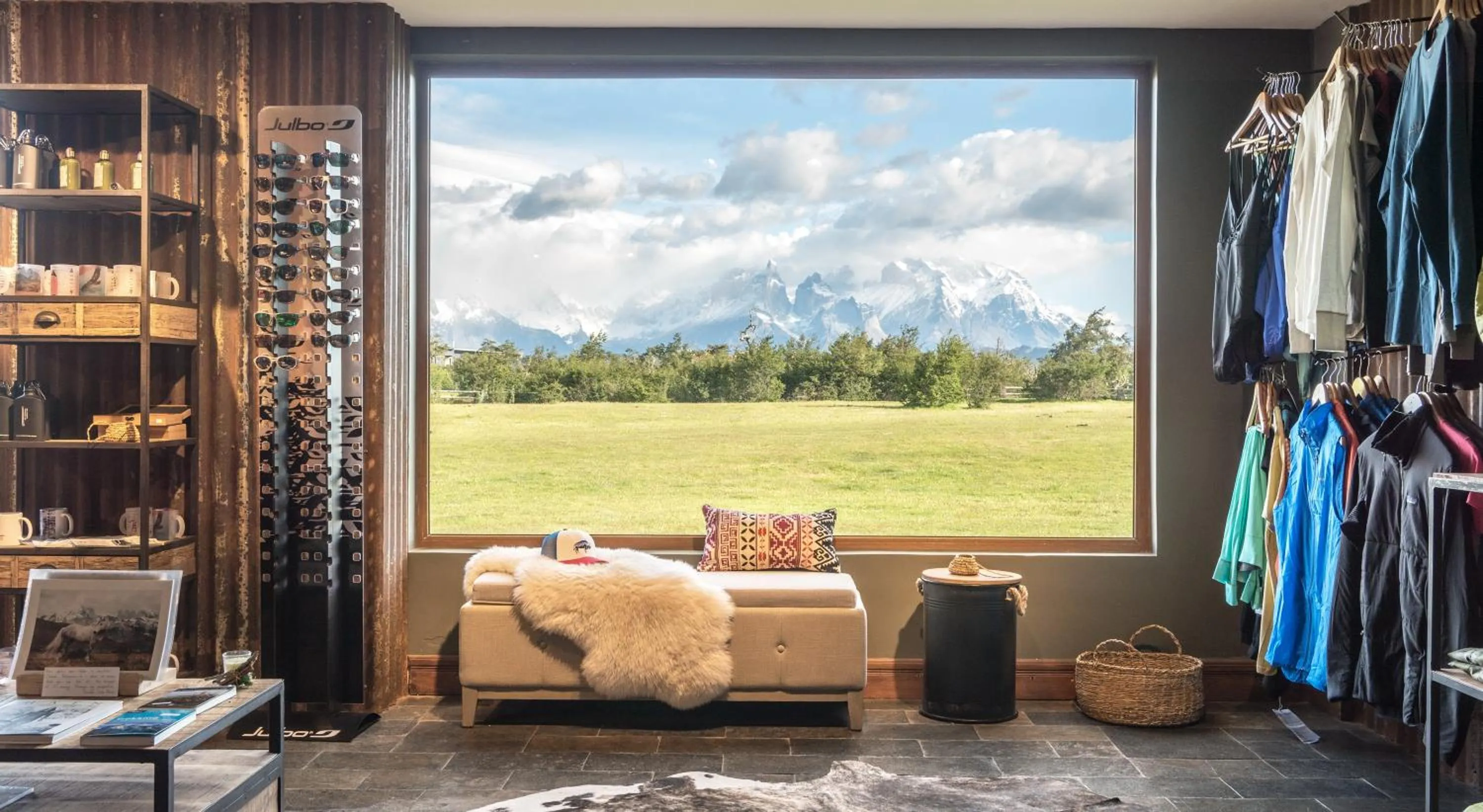 On-site shops in Río Serrano Hotel + Spa