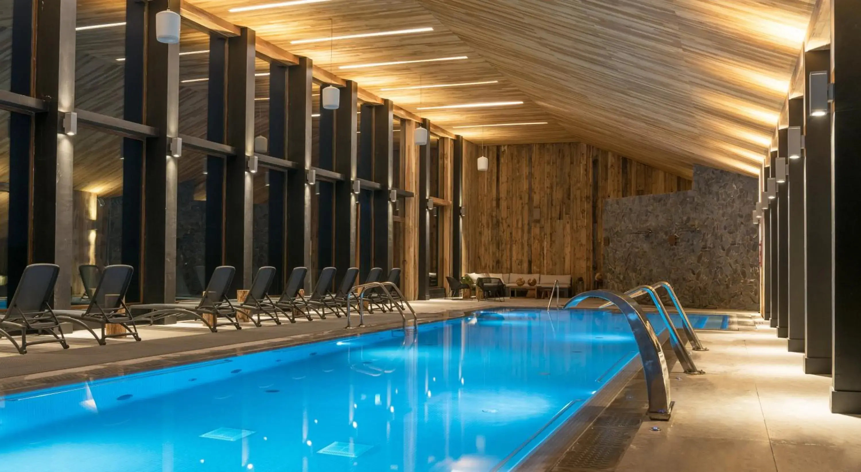 Swimming pool in Río Serrano Hotel + Spa Swimming pool in Río Serrano Hotel + Spa