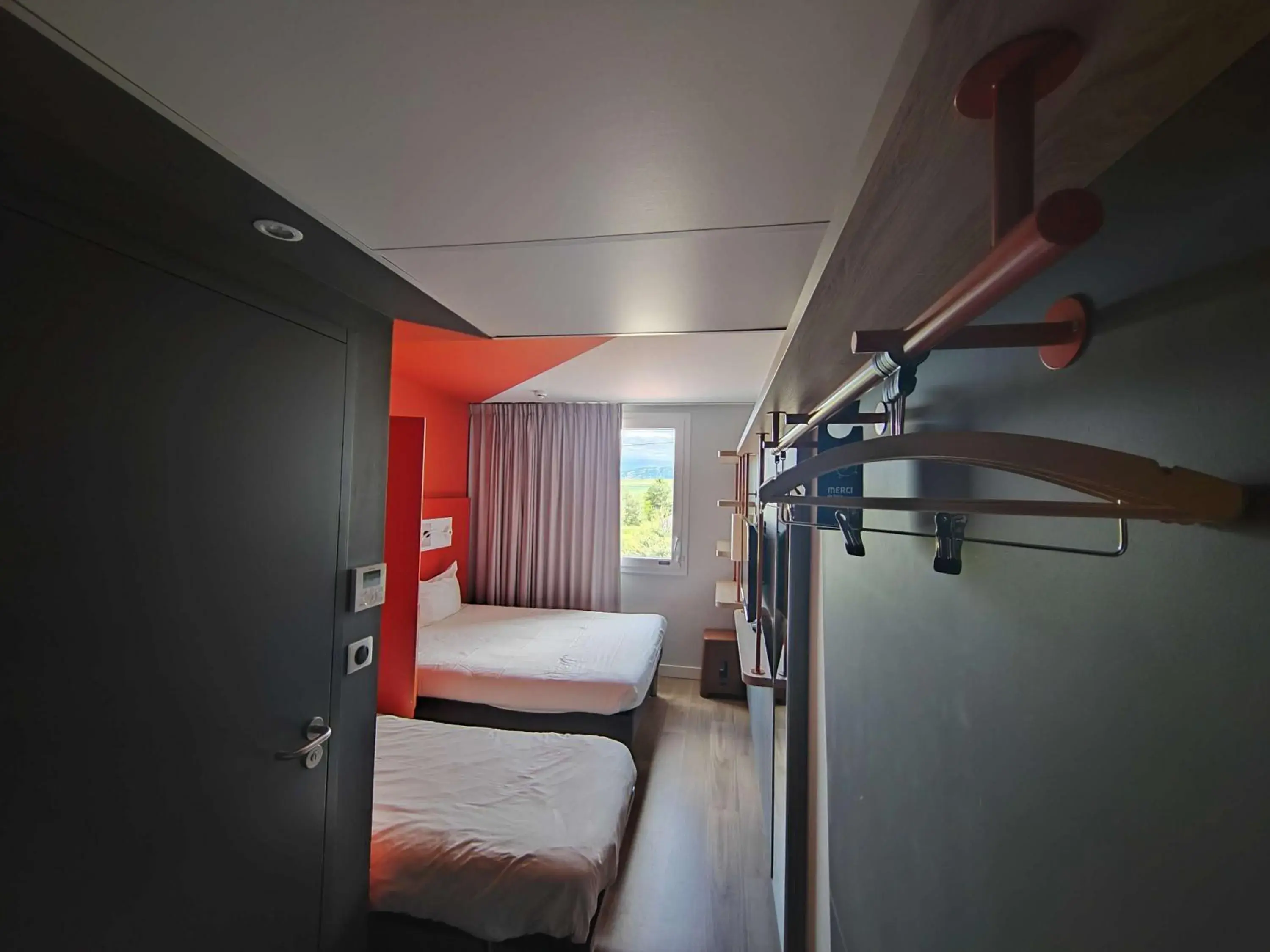 Bedroom, Bed in ibis budget Geneve Saint Genis Pouilly Bedroom, Bed in ibis budget Geneve Saint Genis Pouilly