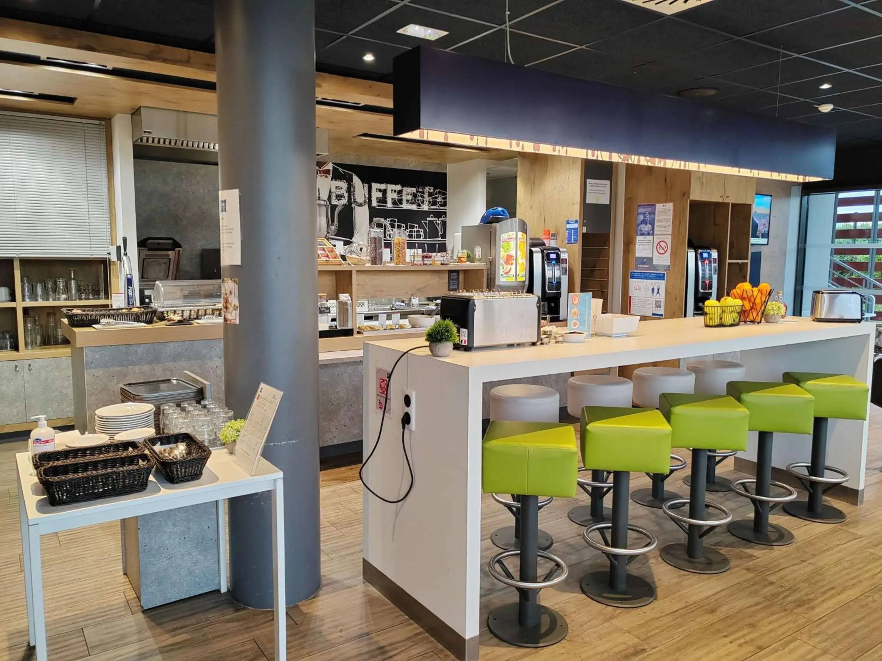 Property building in ibis budget Geneve Saint Genis Pouilly Property building in ibis budget Geneve Saint Genis Pouilly