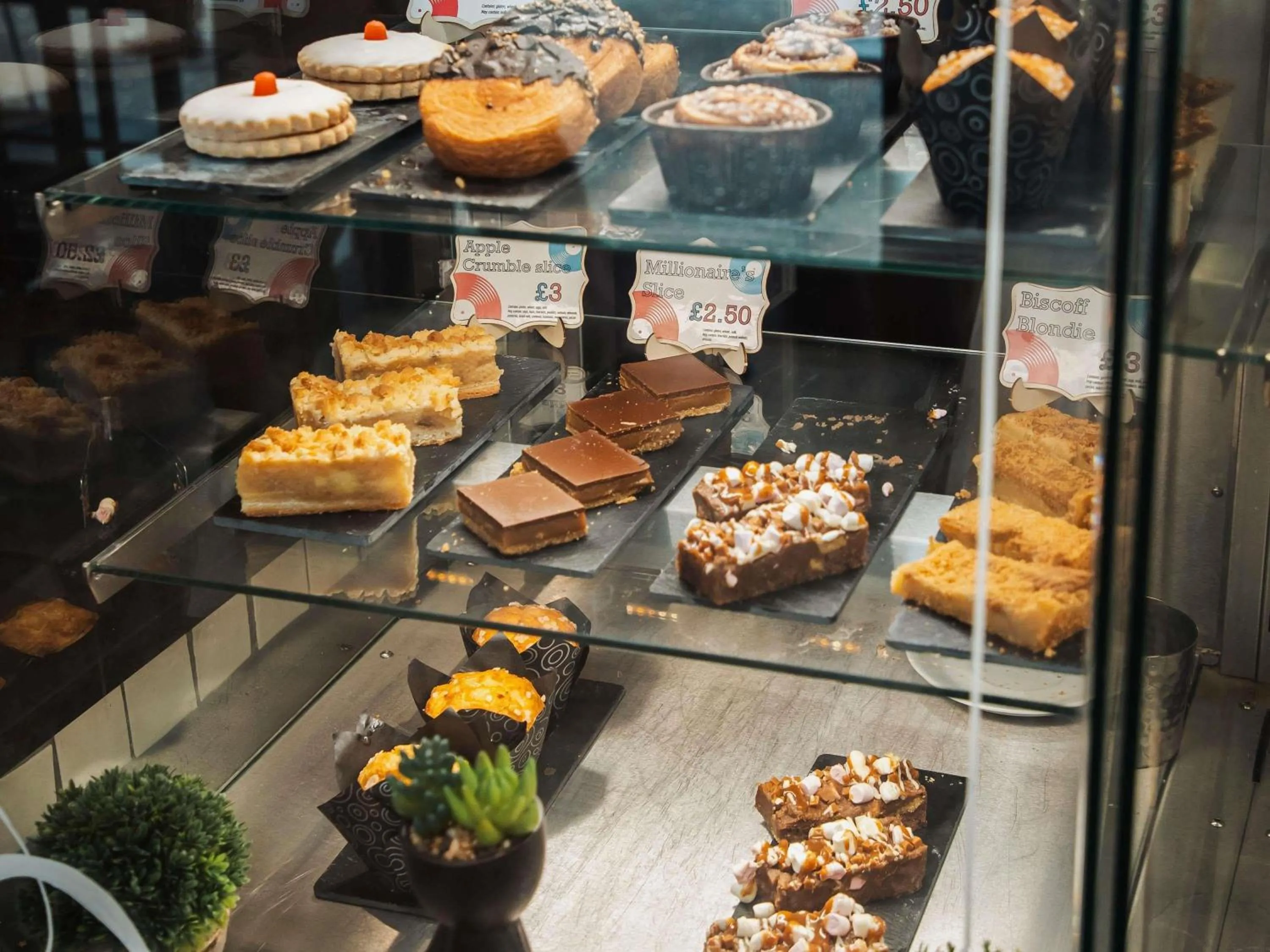 Restaurant/places to eat in ibis Styles Glasgow Central