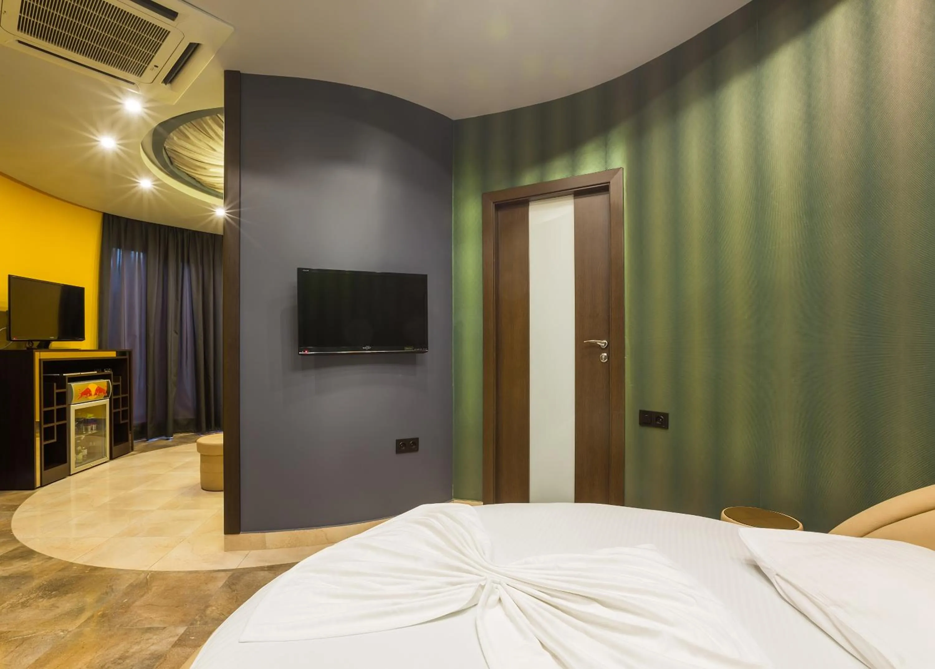 Seating area in Green Palace Hotel