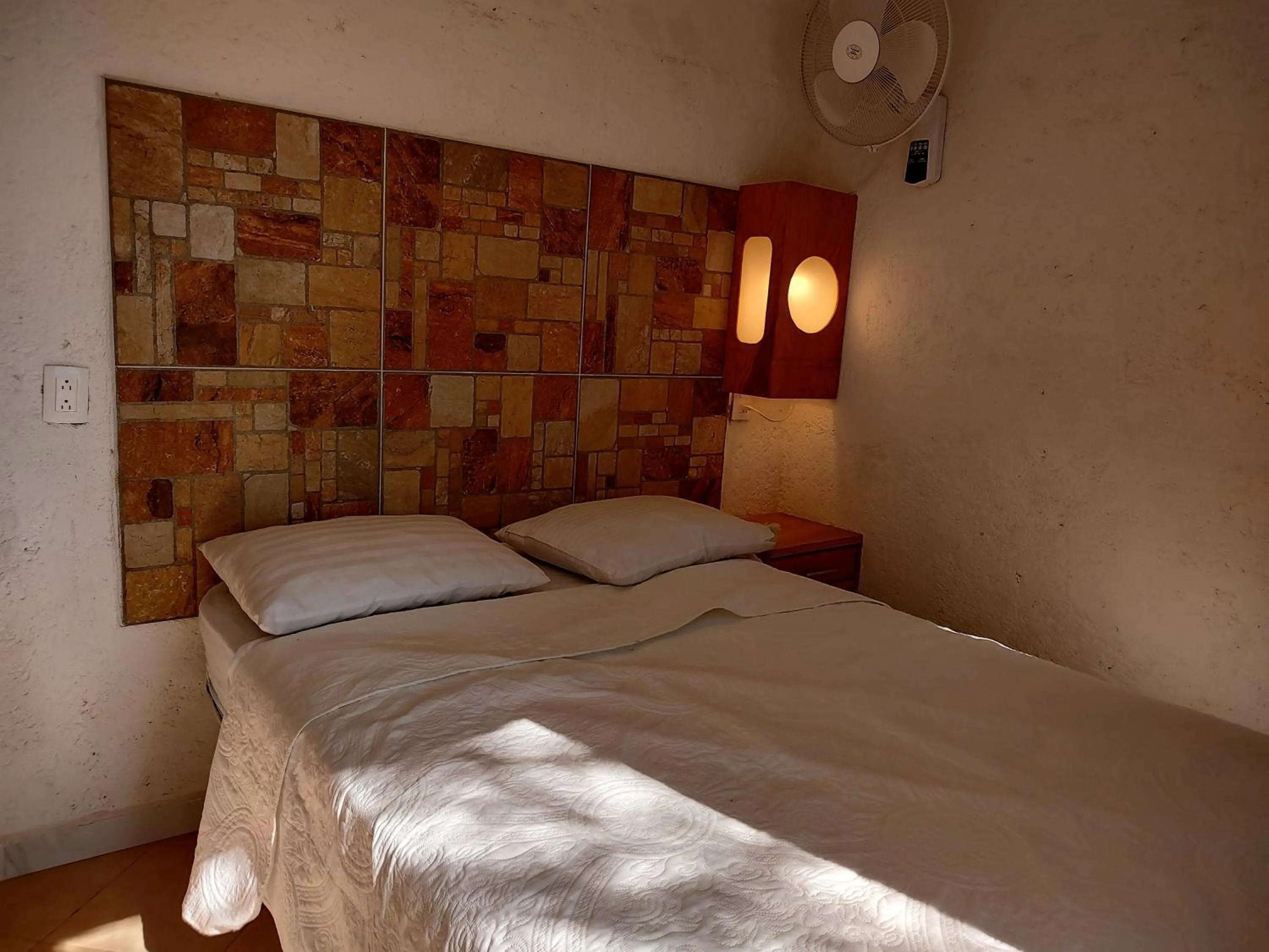 Bed in Hotel Alcatraces