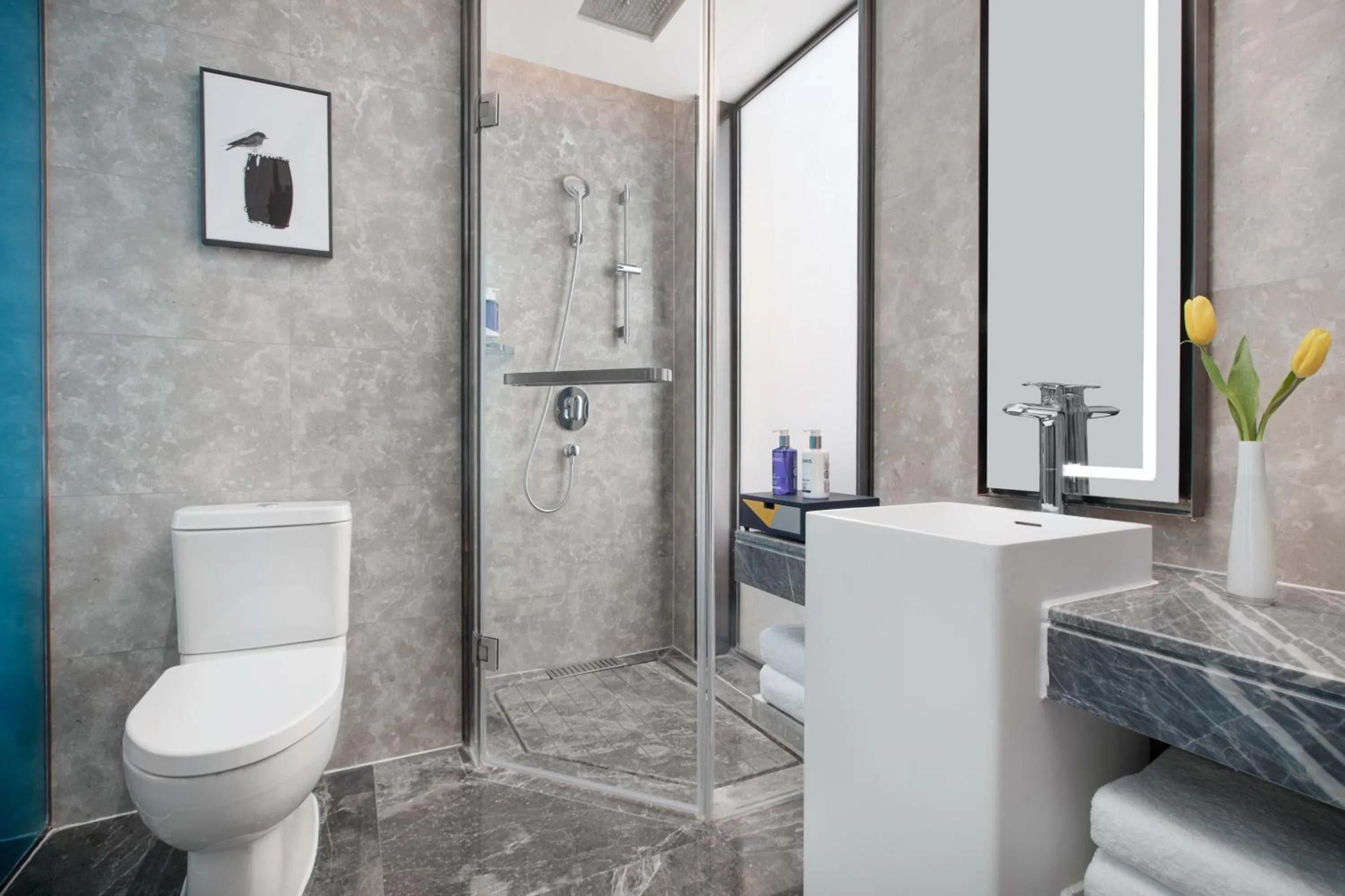 Bathroom in voco Xian ETDZ by IHG