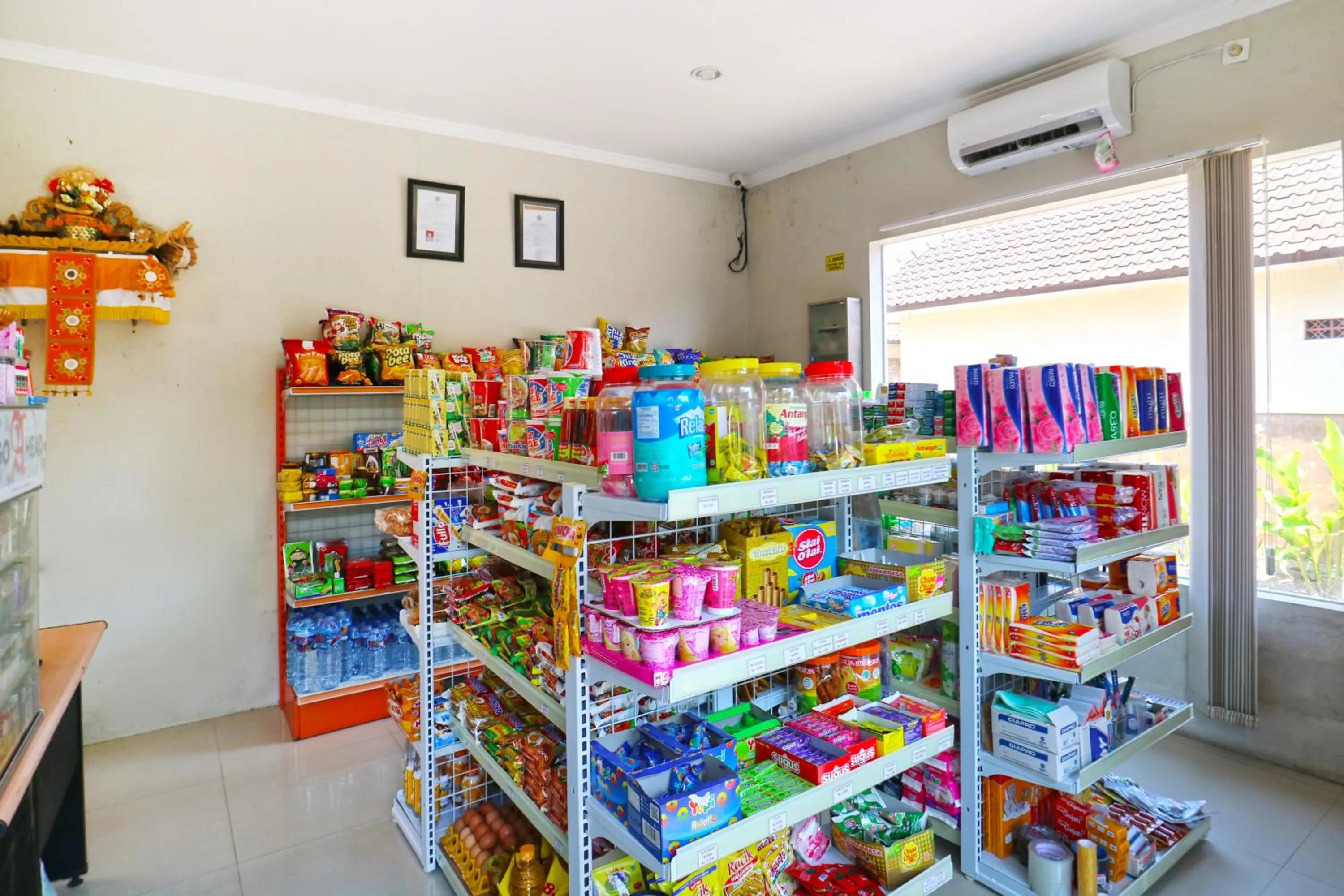 On-site shops in Lembayung Sari Homestay