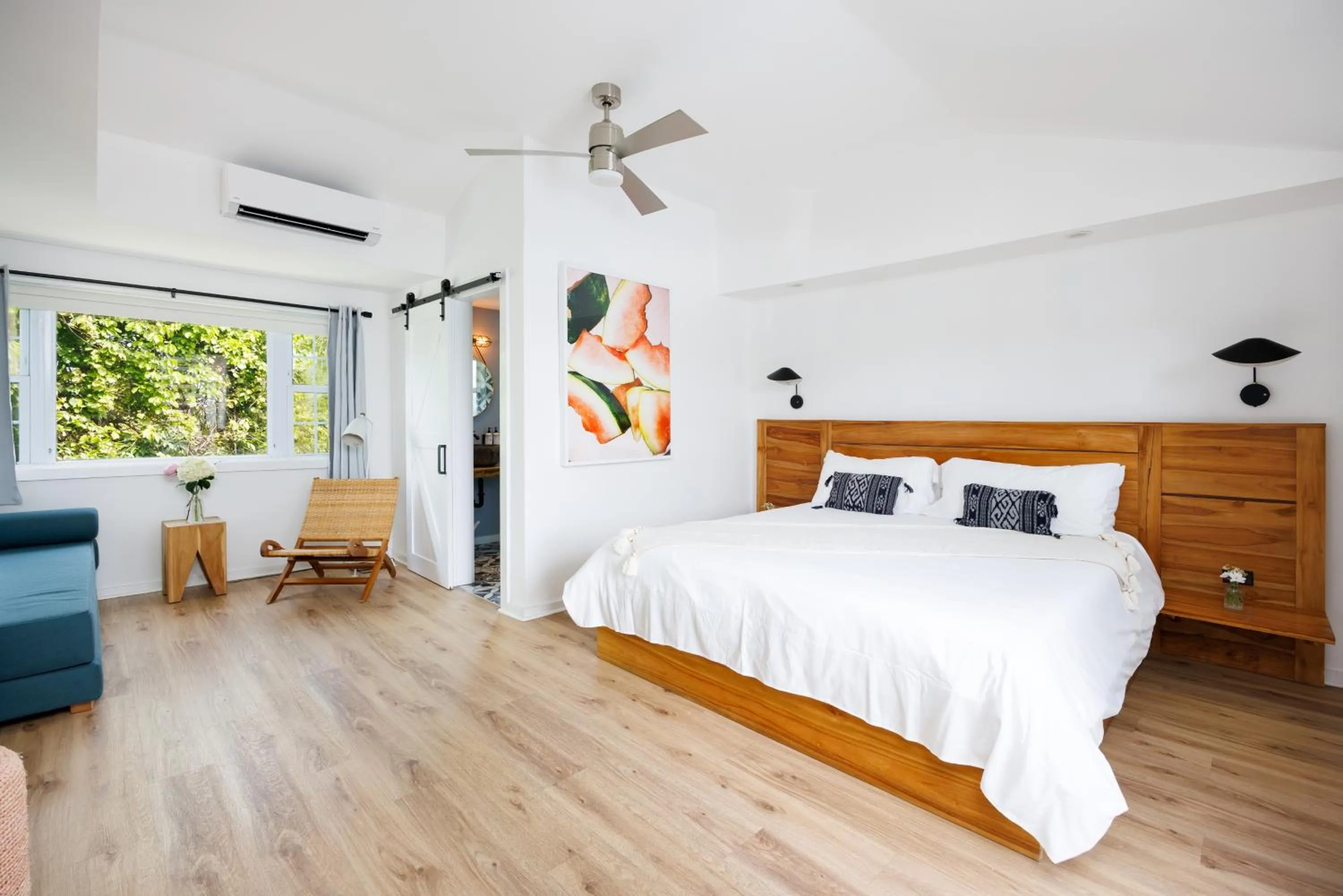 Bedroom, Bed in Hero Beach Club