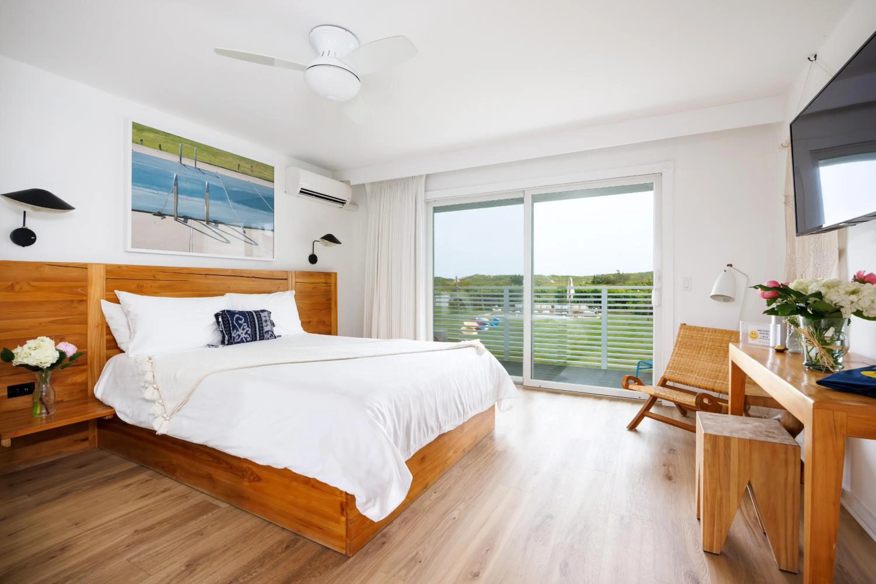 Bedroom, Bed in Hero Beach Club