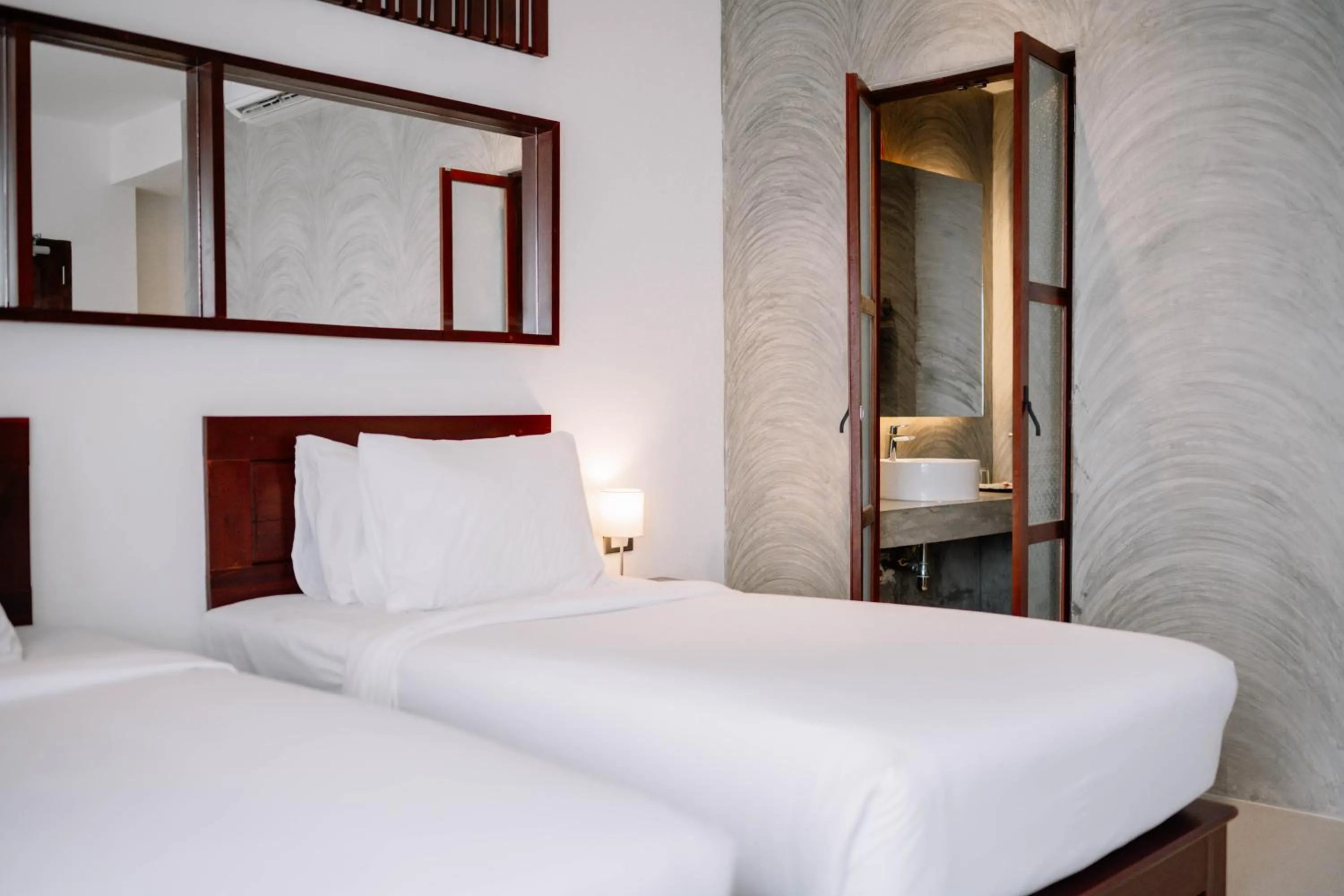 Bed in S 2 Modern Boutique Hotel