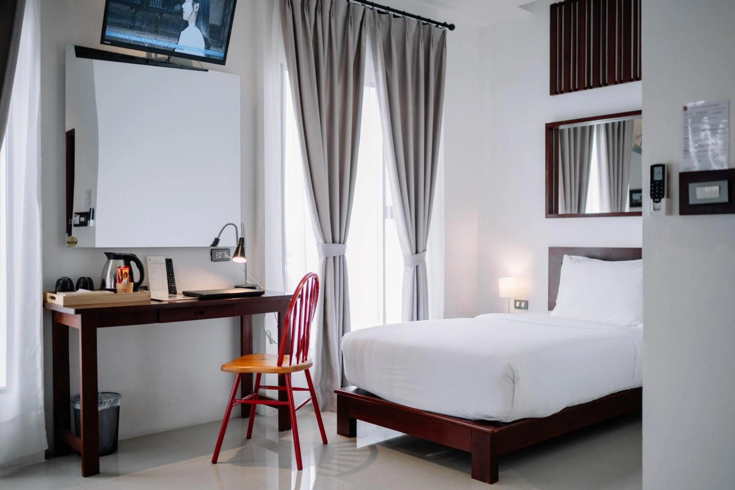 TV and multimedia, Bed in S 2 Modern Boutique Hotel