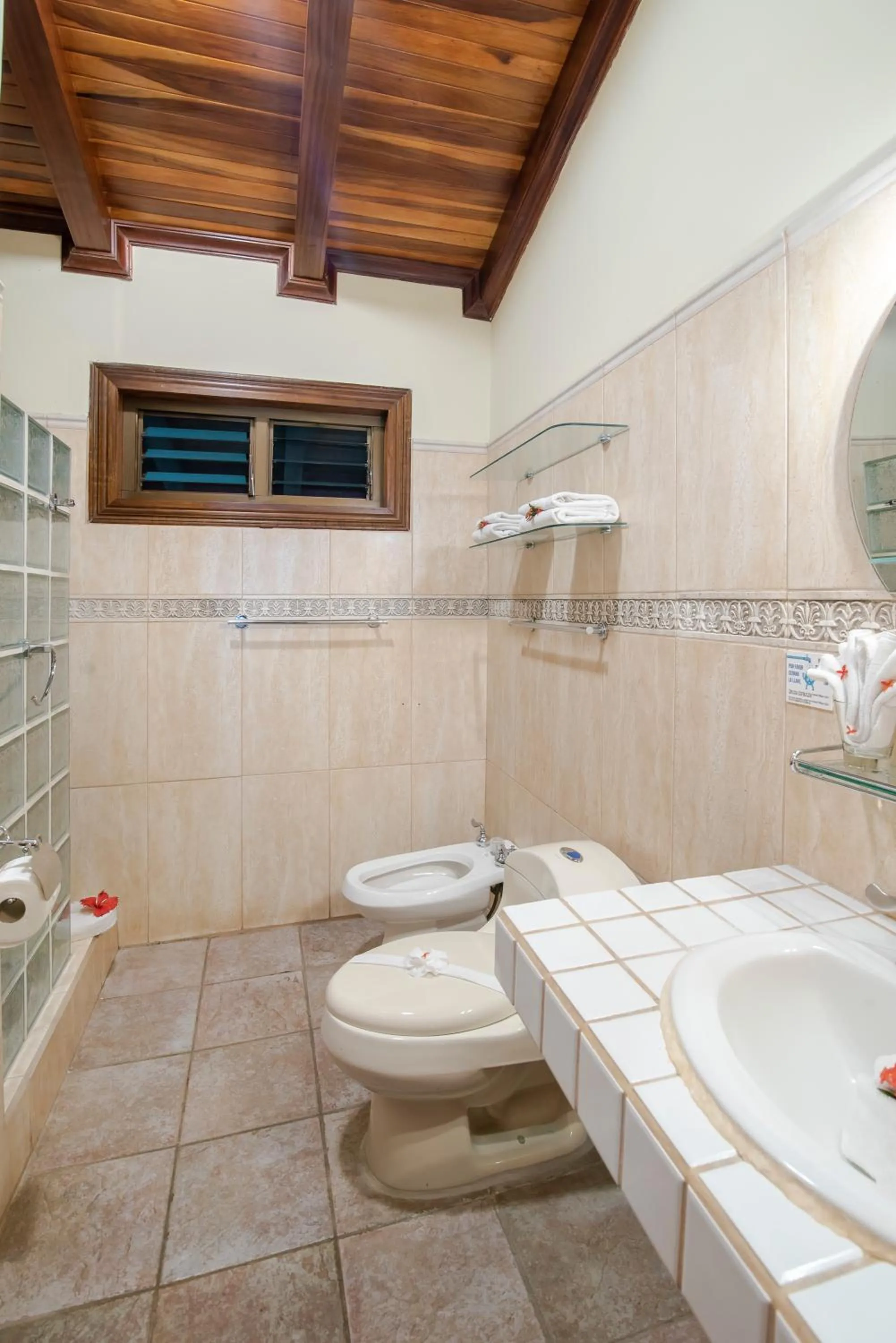 Bathroom in Hotel Villas Lirio