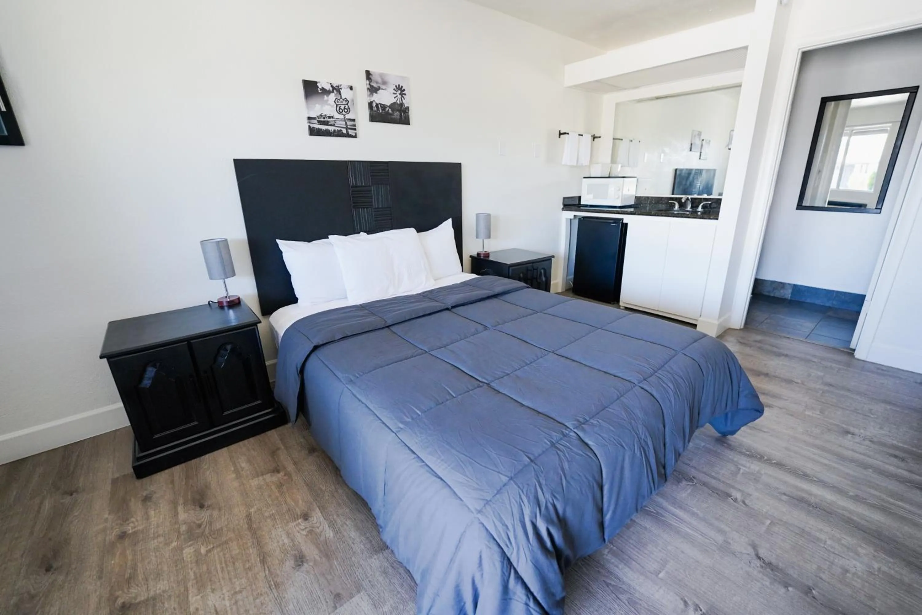 Bed in Rim Country Inn Payson