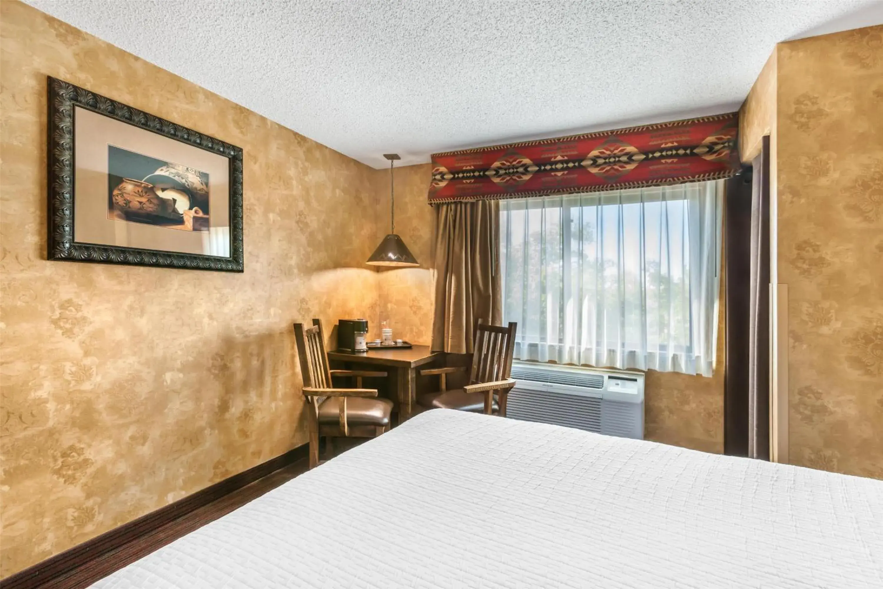 Bedroom, Bed in Best Western Plus Inn of Santa Fe Bedroom, Bed in Best Western Plus Inn of Santa Fe