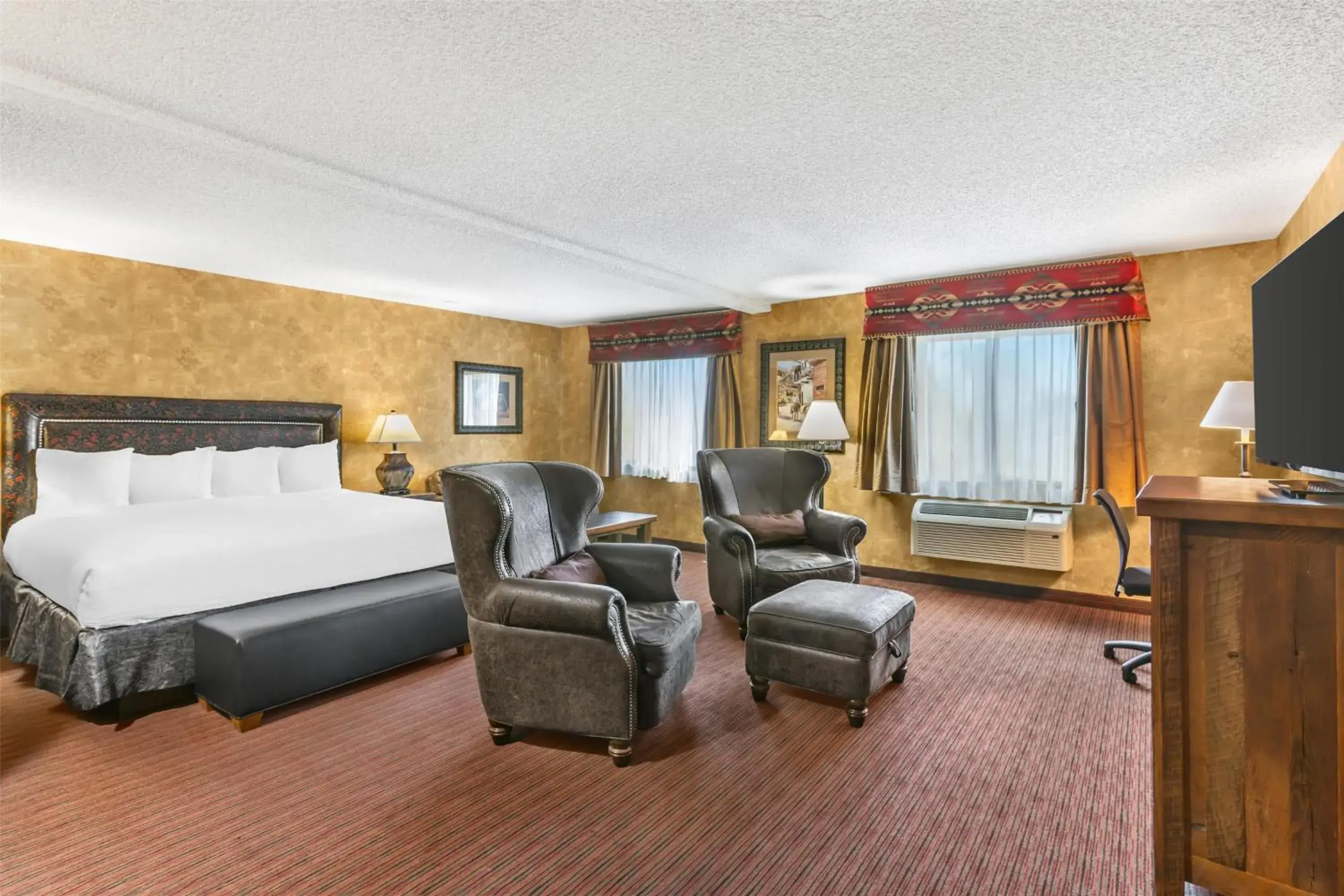 Executive King Room with Wet Bar - Non-Smoking in Best Western Plus Inn of Santa Fe Executive King Room with Wet Bar - Non-Smoking in Best Western Plus Inn of Santa Fe