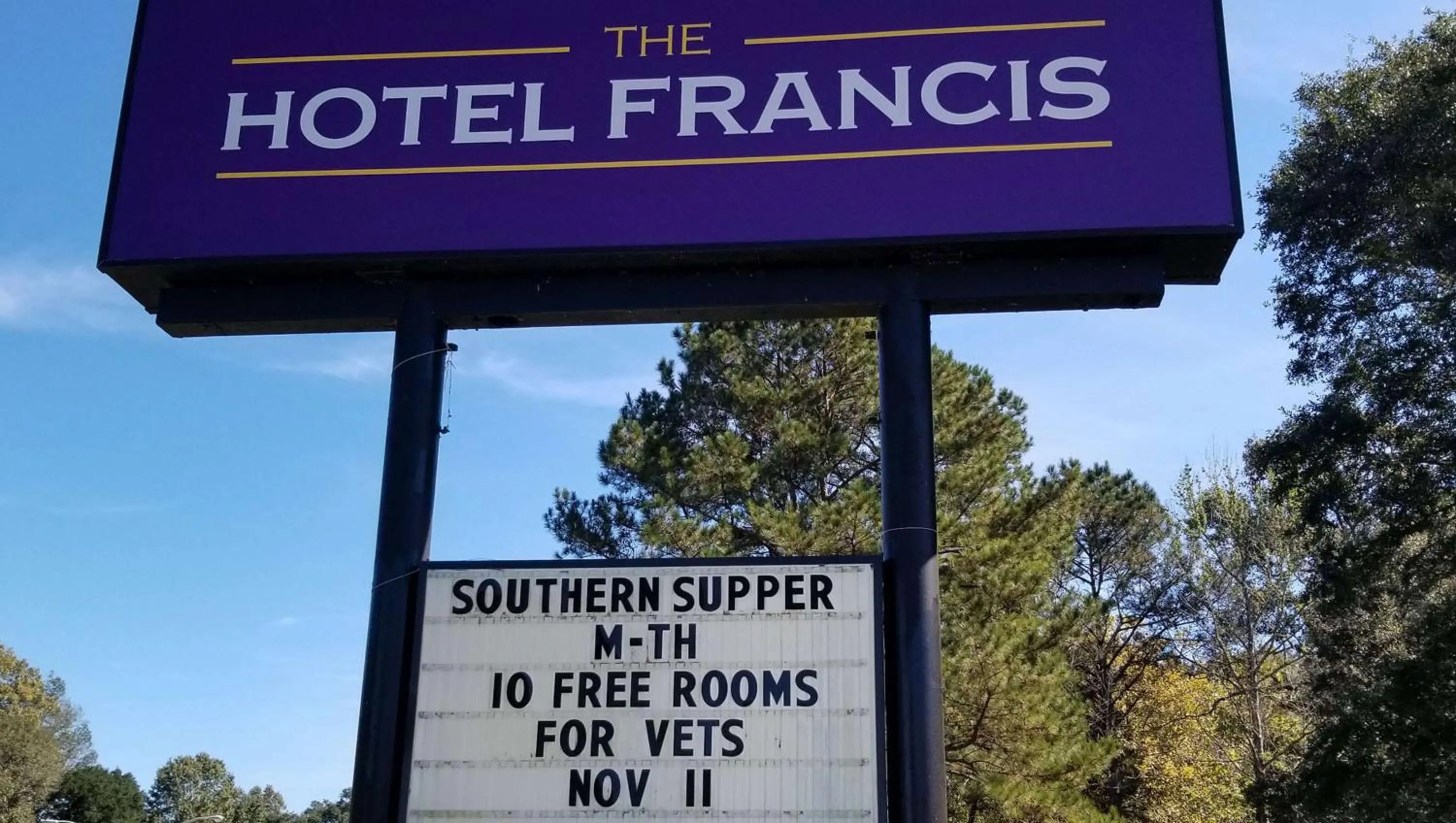 Property building in Hotel Francis