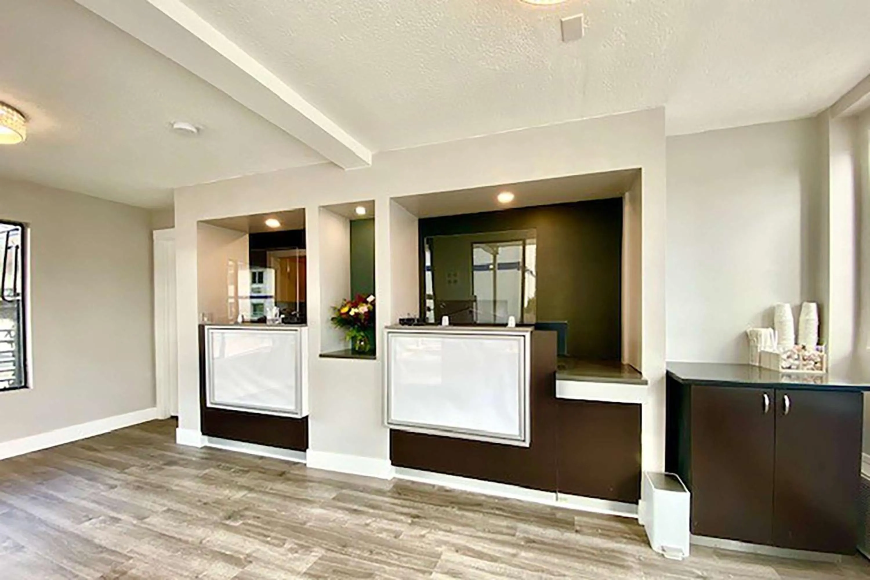 Lobby or reception in Travelodge Inn & Suites by Wyndham Missoula University Park