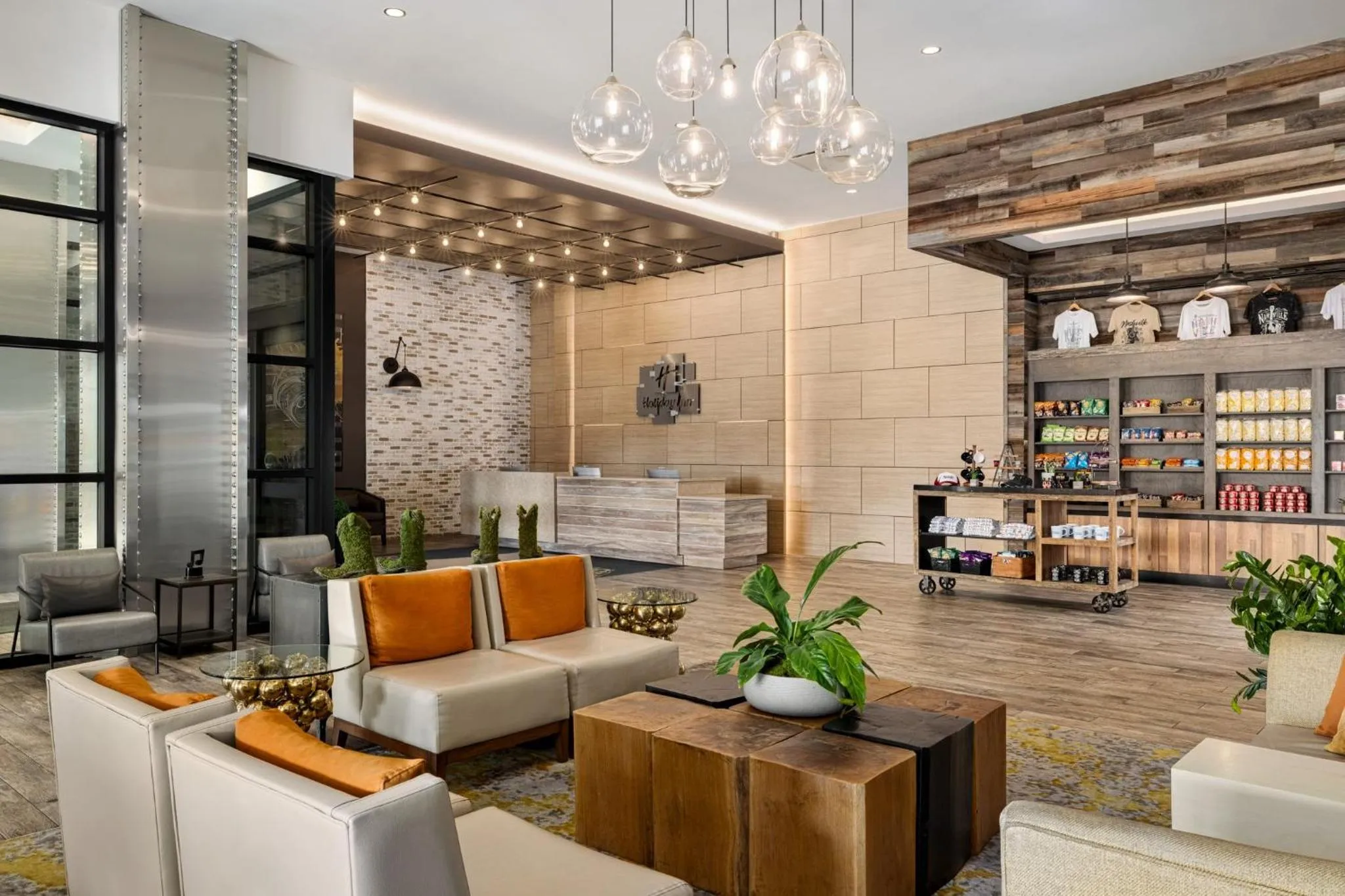 Property building in Holiday Inn & Suites Nashville Downtown Broadway