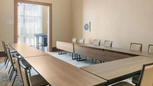 Holiday Inn & Suites Nashville Downtown - Broadway by IHG Holiday Inn & Suites Nashville Downtown - Broadway by IHG