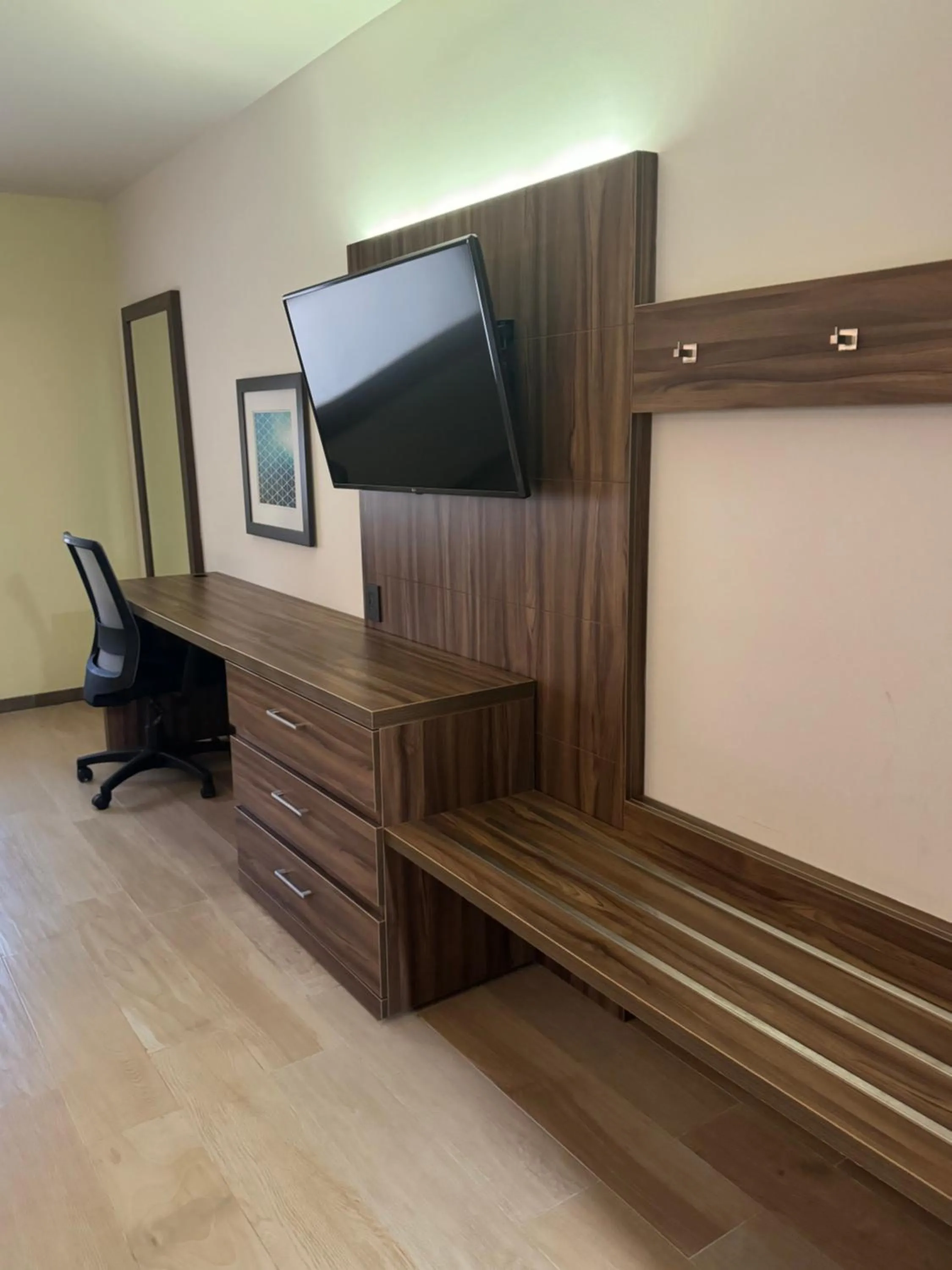 Bed in Holiday Inn Express & Suites - Playa del Carmen by IHG