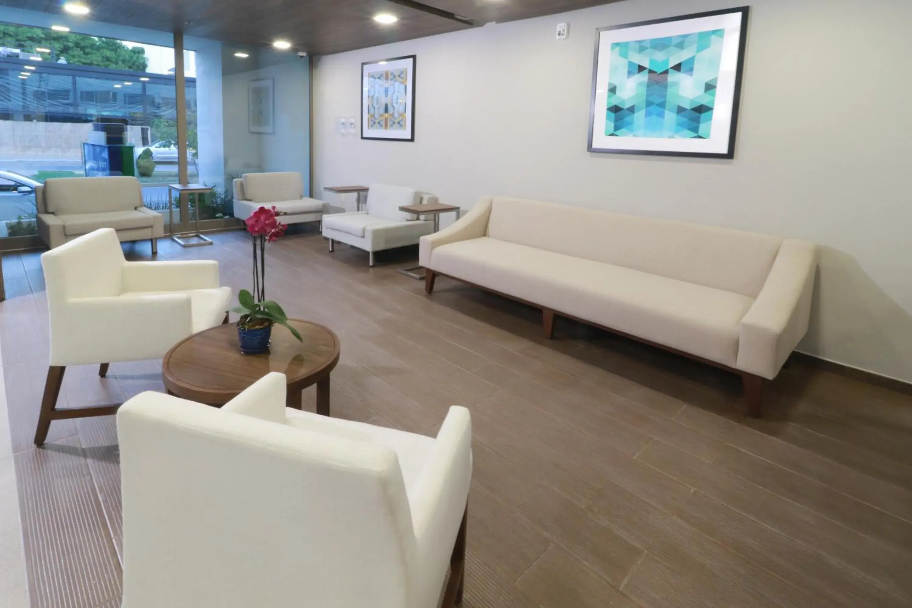 Property building in Holiday Inn Express & Suites - Playa del Carmen by IHG Property building in Holiday Inn Express & Suites - Playa del Carmen by IHG