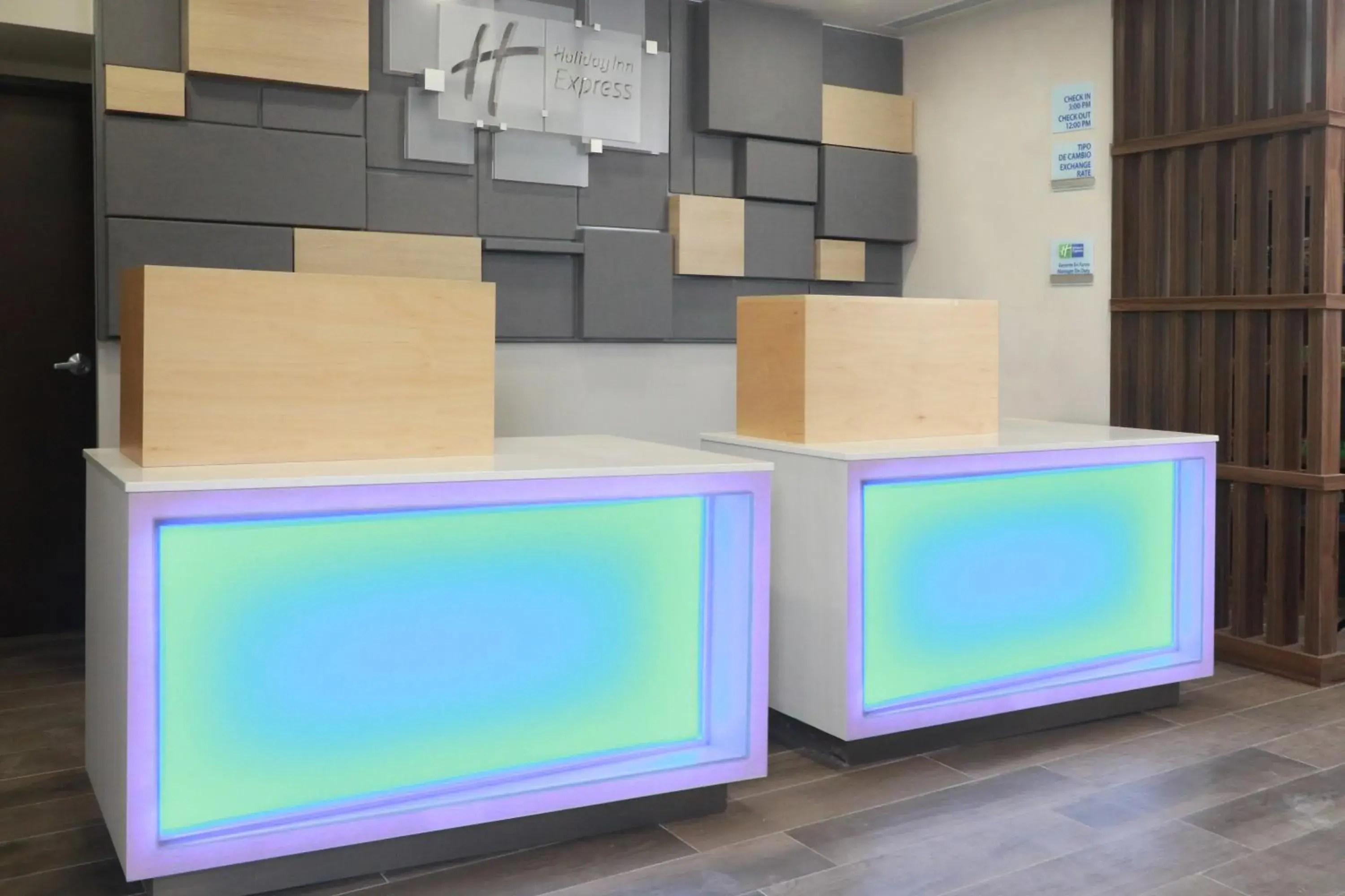 Property building in Holiday Inn Express & Suites - Playa del Carmen by IHG Property building in Holiday Inn Express & Suites - Playa del Carmen by IHG