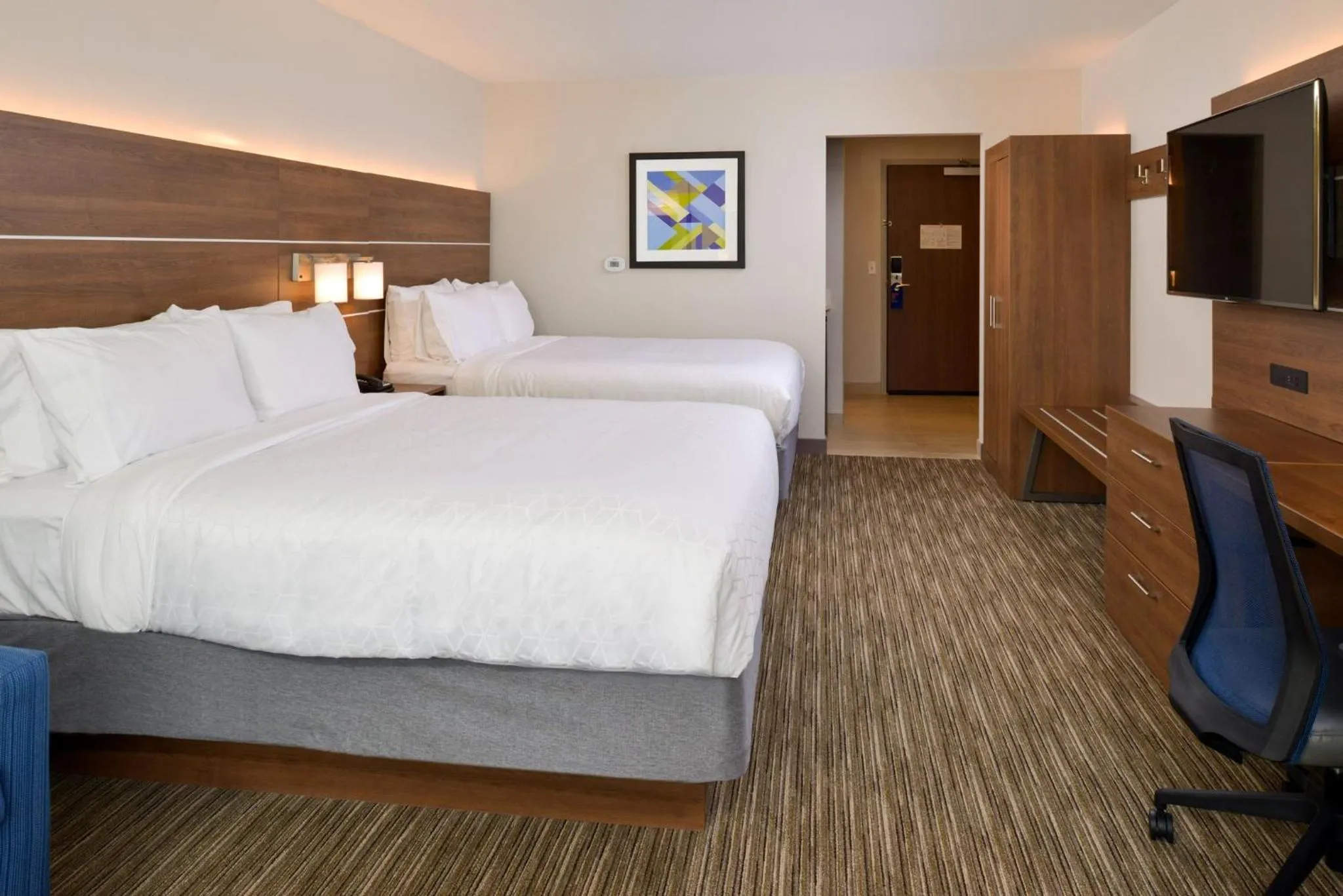 Photo of the whole room, Bed in Holiday Inn Express & Suites - Ottumwa by IHG